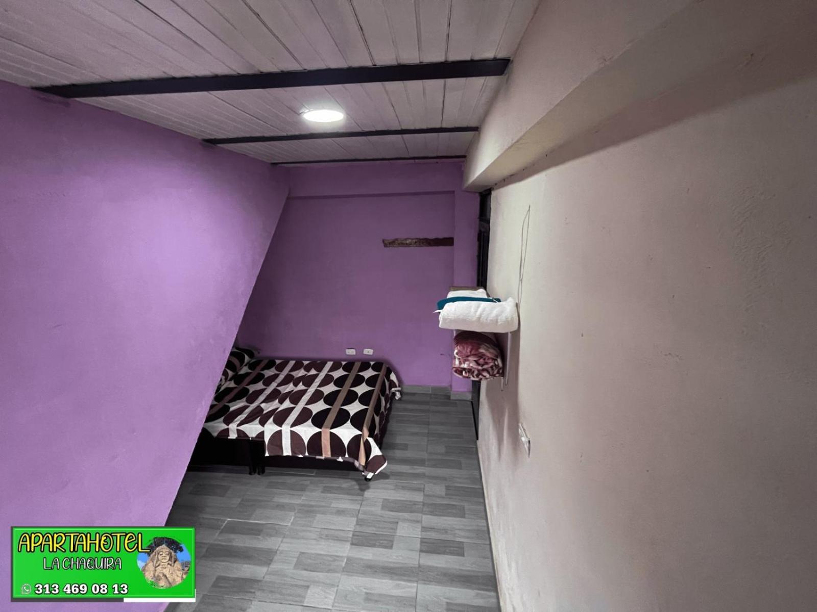 APARTA HOTEL LA CHAQUIRA APTO 101