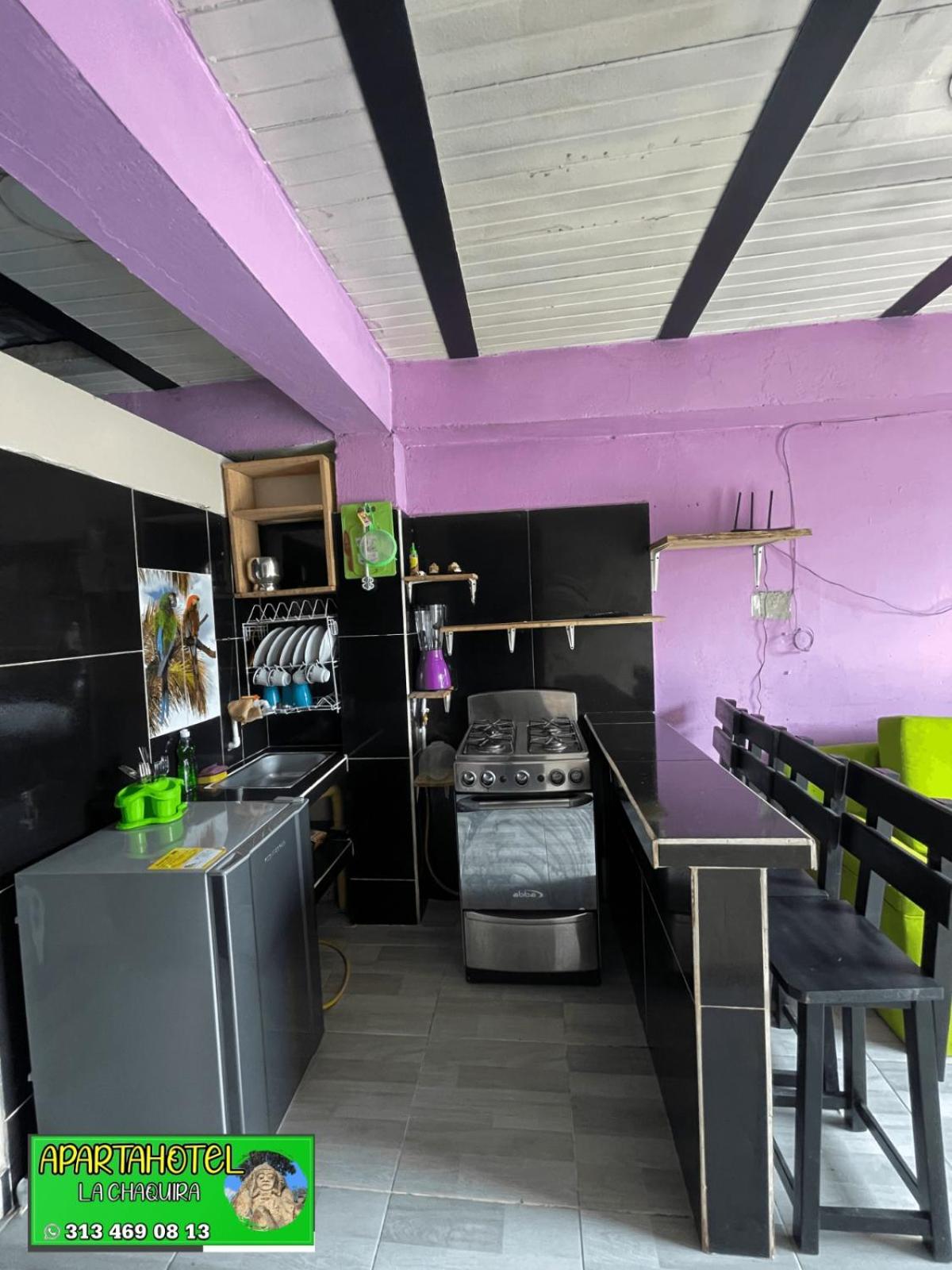 APARTA HOTEL LA CHAQUIRA APTO 101