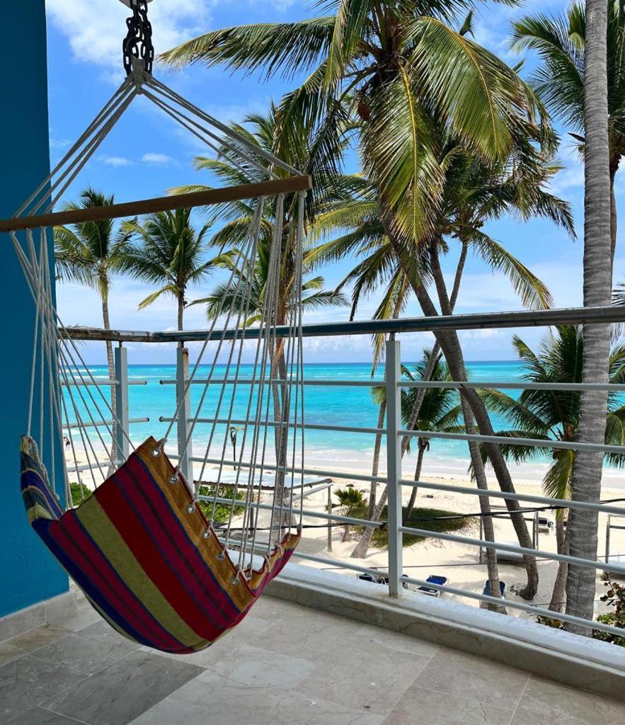Private room overlooking the beach view 2