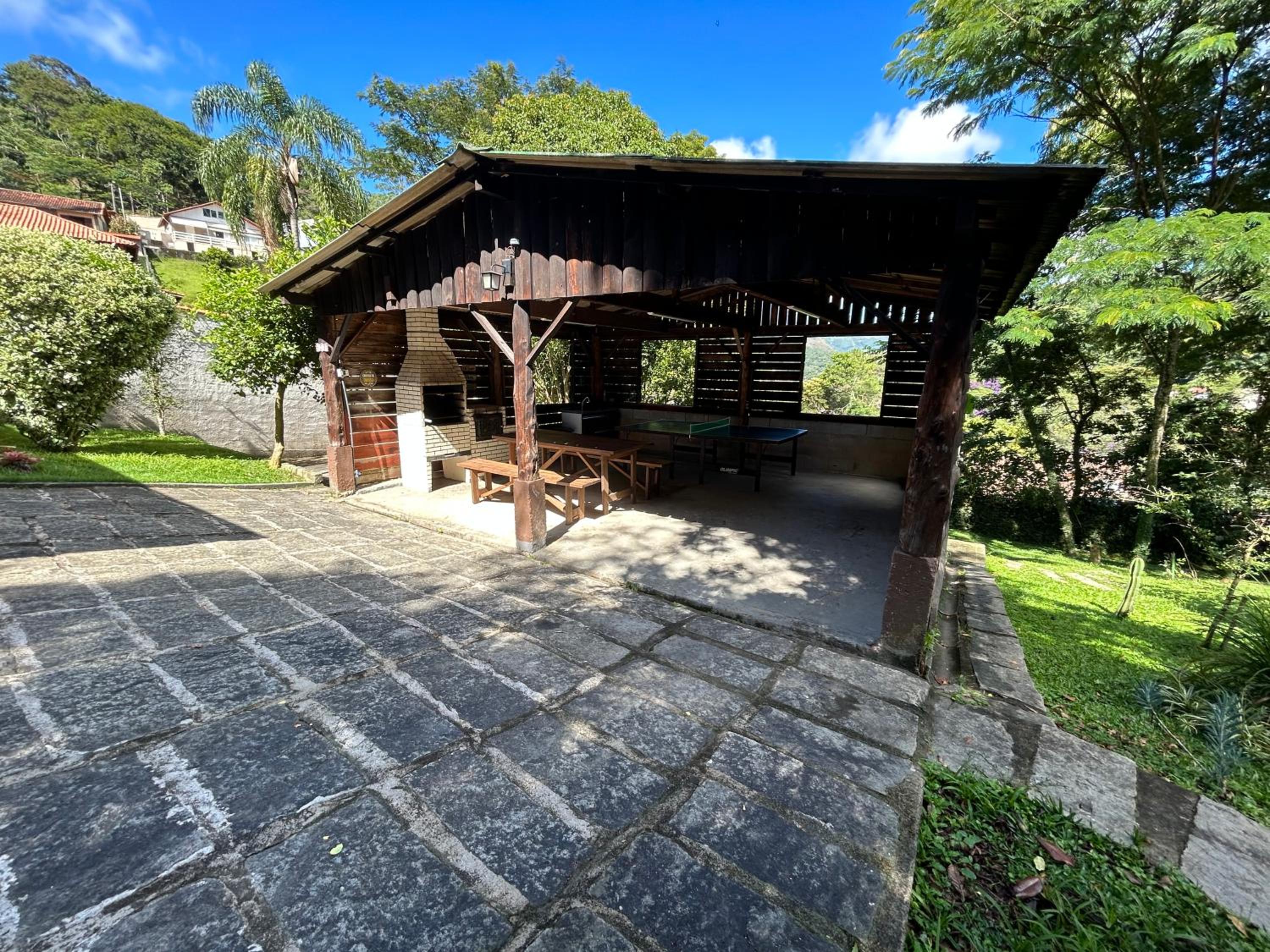 Confortável Chalet na Serra proximo ao Centro