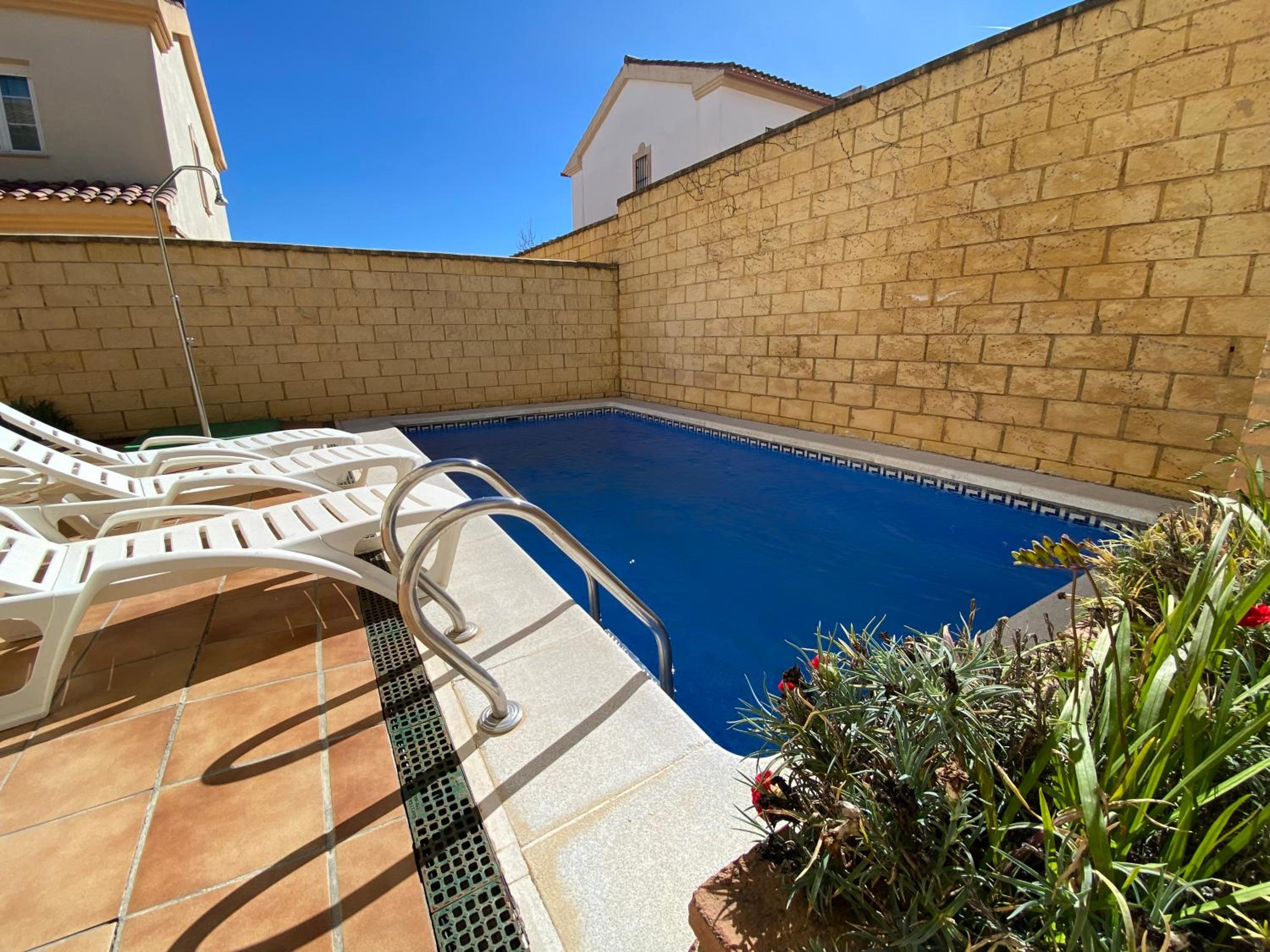 Casa Cervantes by CasaTuristica