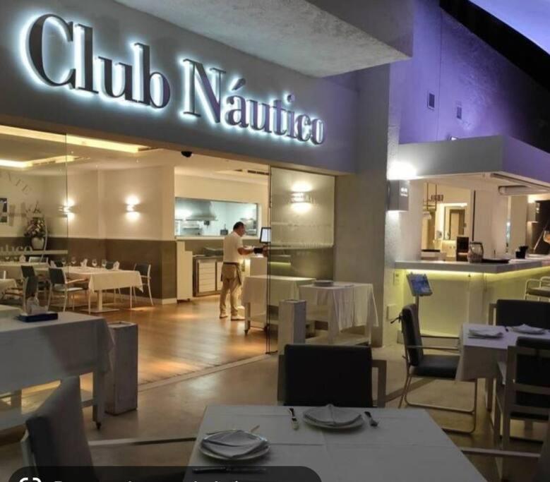 apartamento en lujoso puerto deportivo