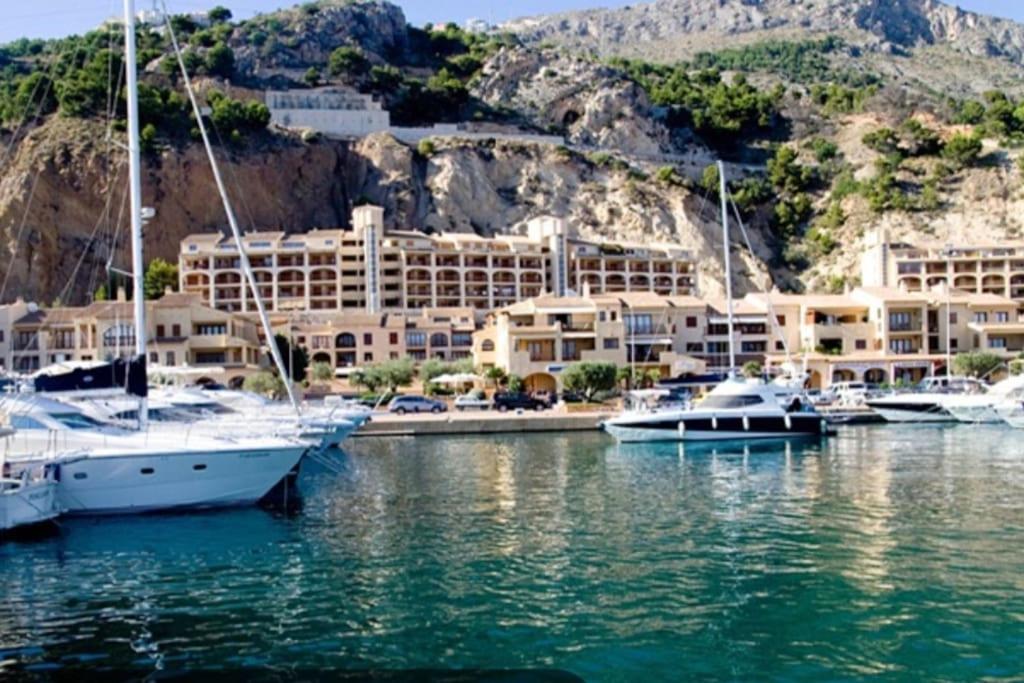 apartamento en lujoso puerto deportivo