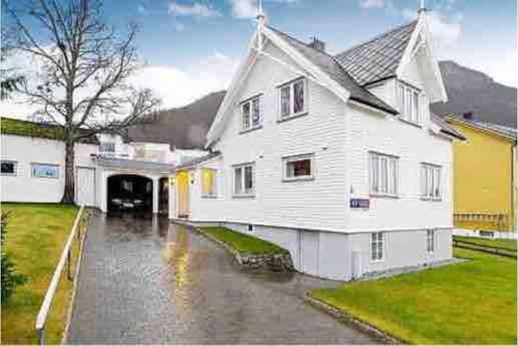 Villa Arctica view 5