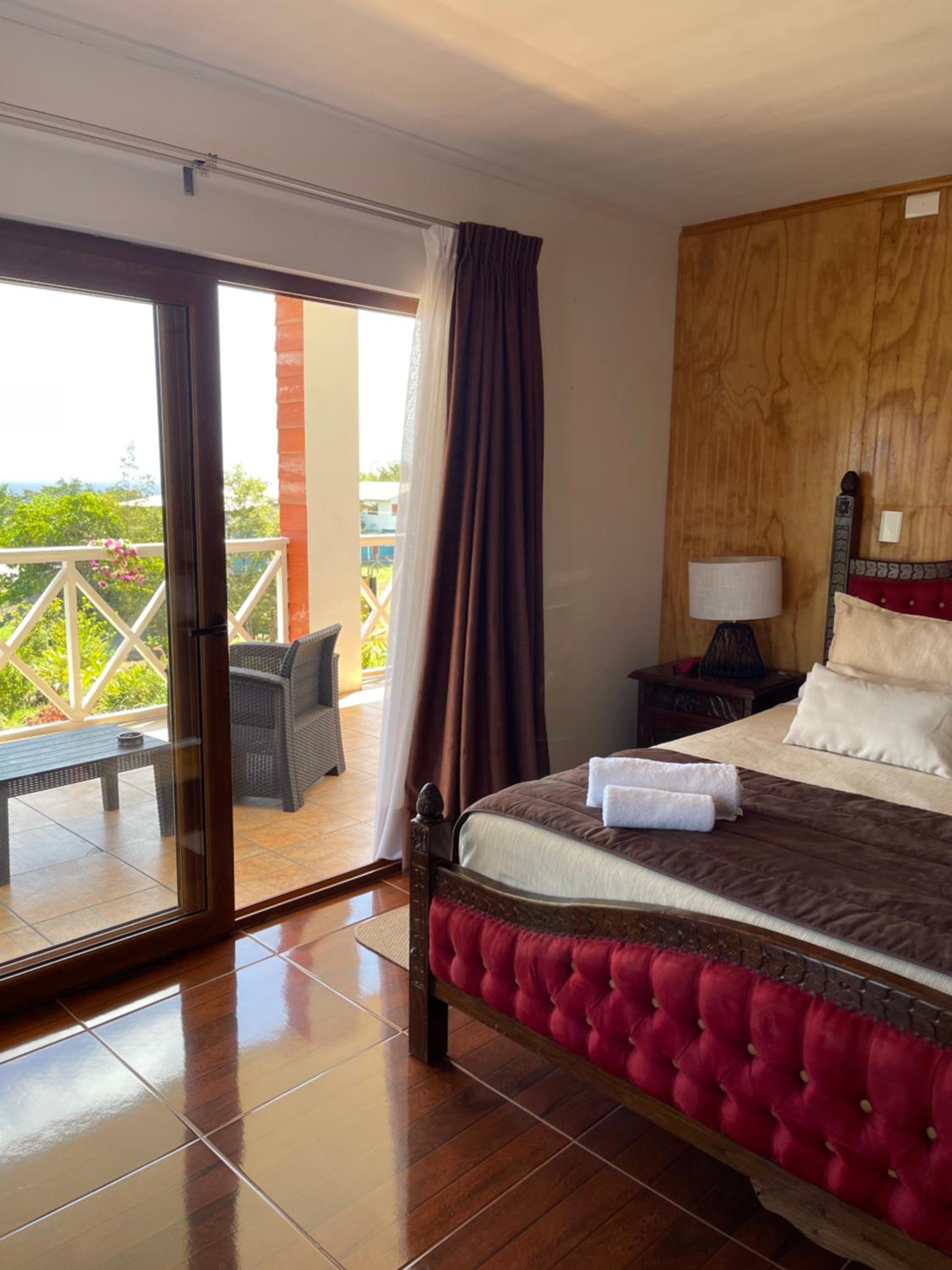 Teanehi Bed & Breakfast