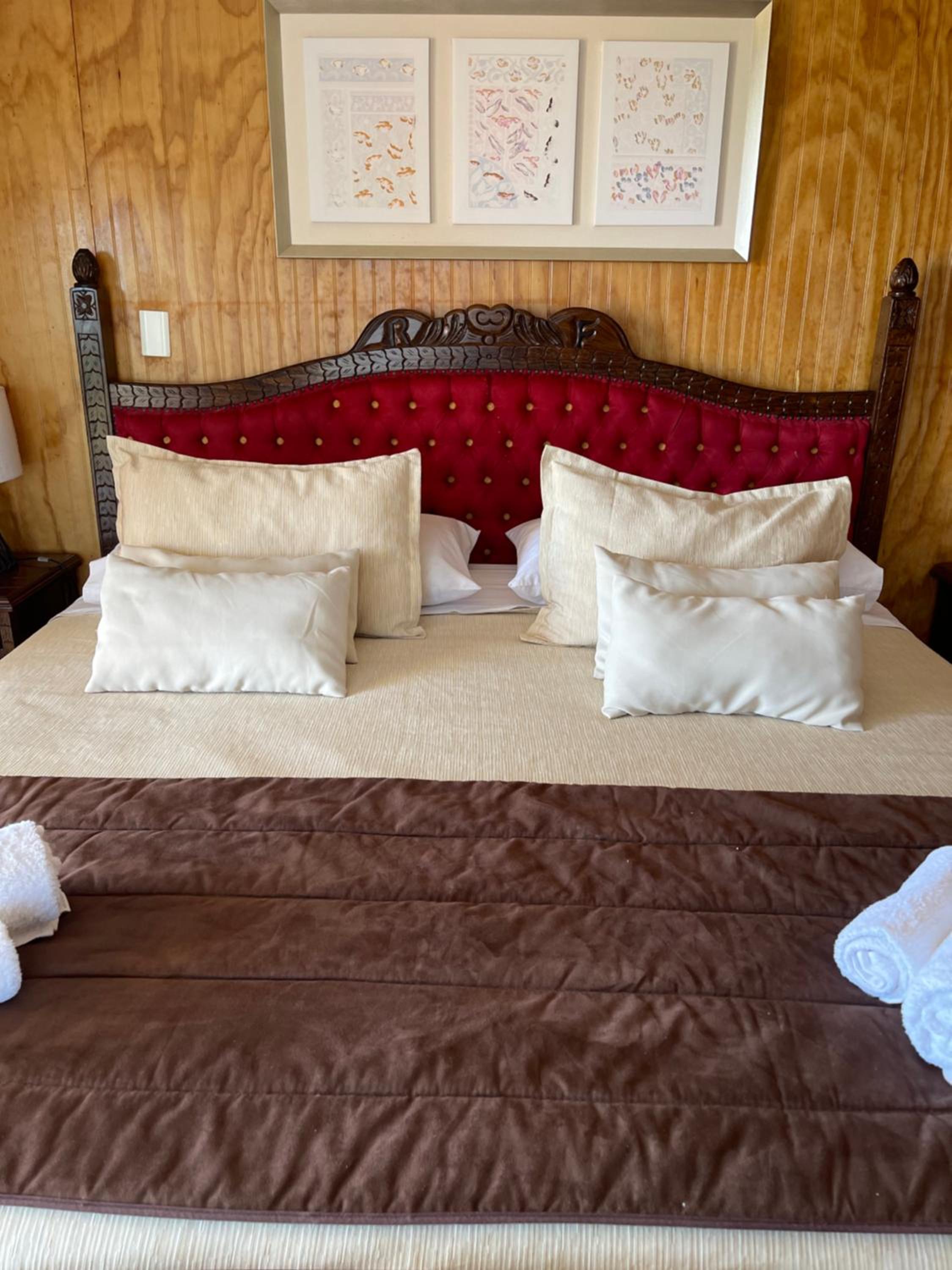 Teanehi Bed & Breakfast