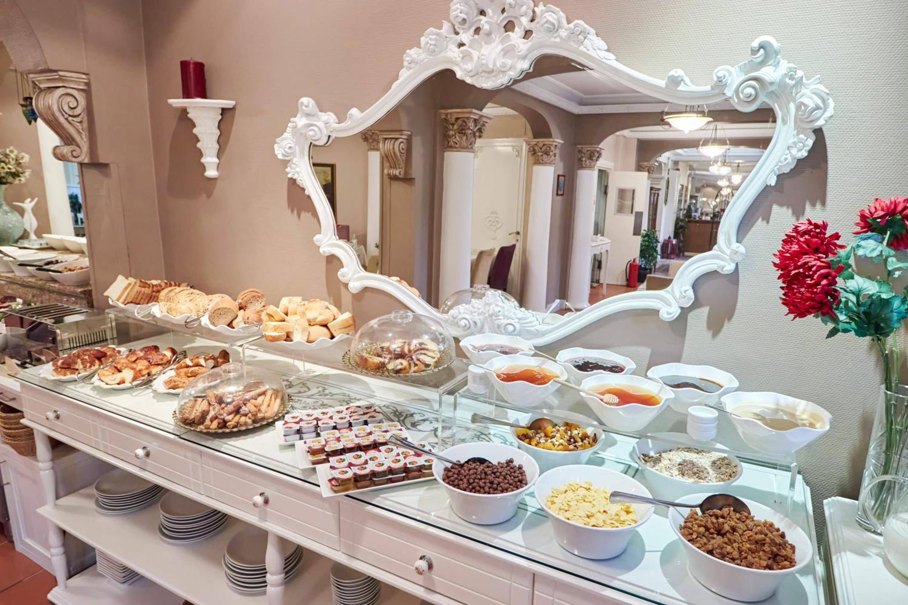 Celal Sultan Hotel Special Class - Image 165