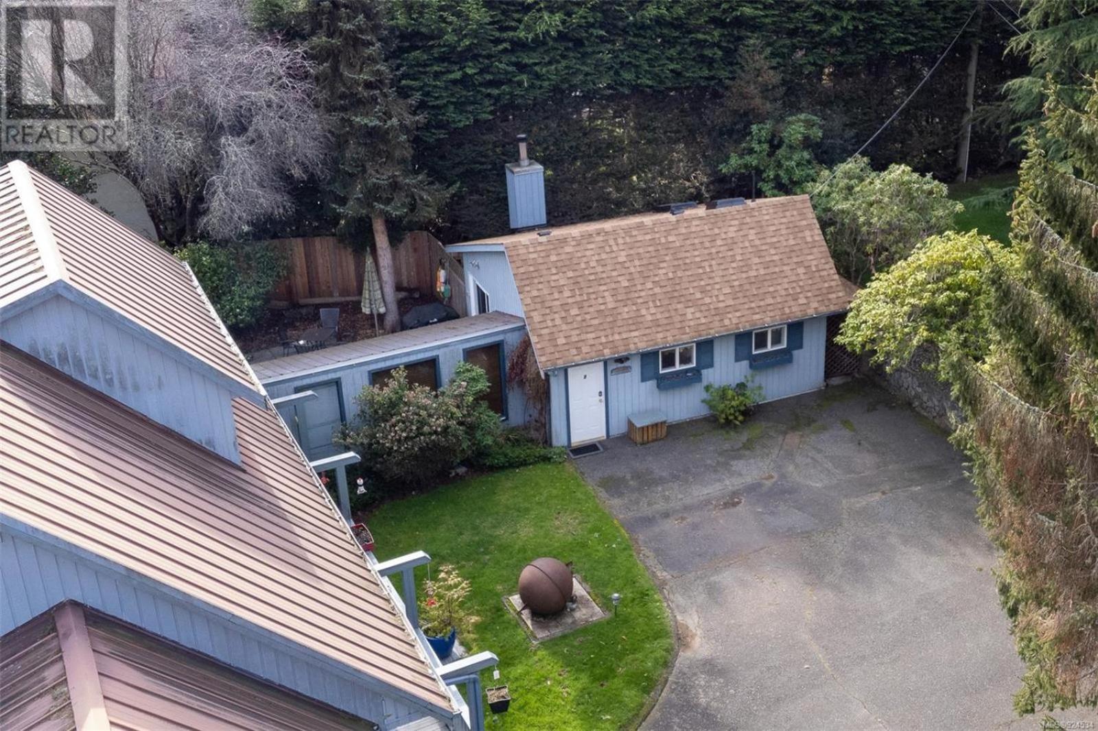 Sooke Vacations - Salty Towers Ocean Front Cottages - Property Image 17