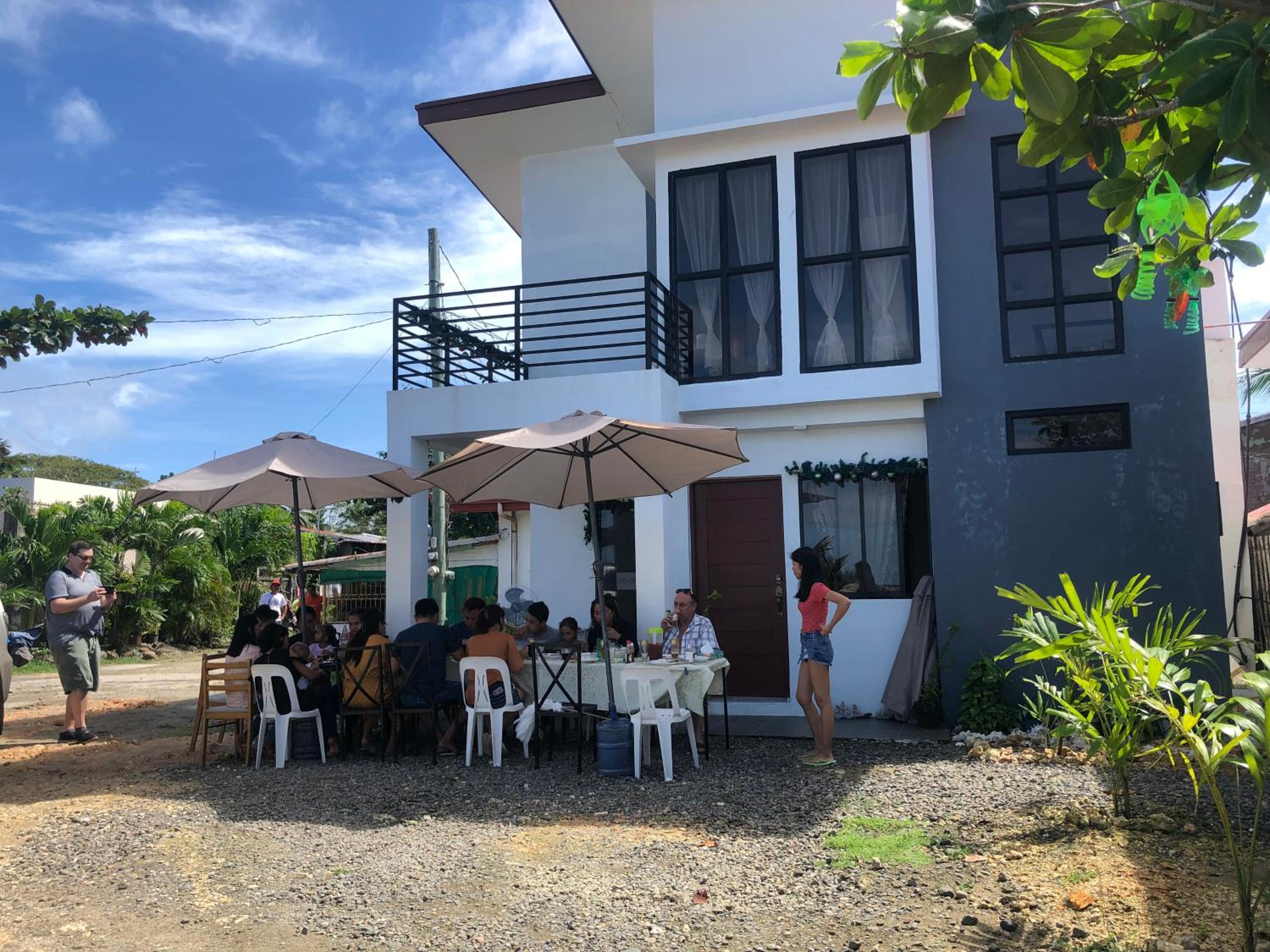 Sea Breeze Beach House near sandbars and beaches and near to Danao port view 5