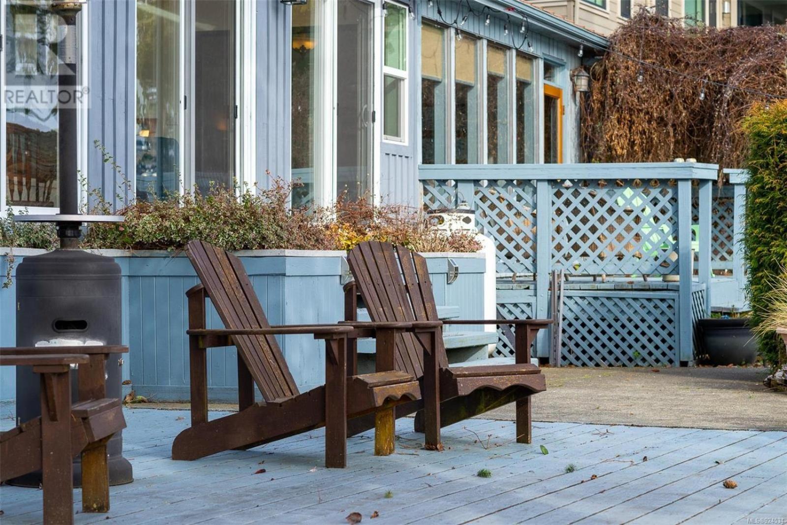 Sooke Vacations - Salty Towers Ocean Front Cottages - Property Image 30