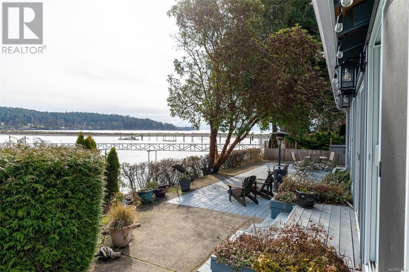 Sooke Vacations - Salty Towers Ocean Front Cottages - Property Image 20