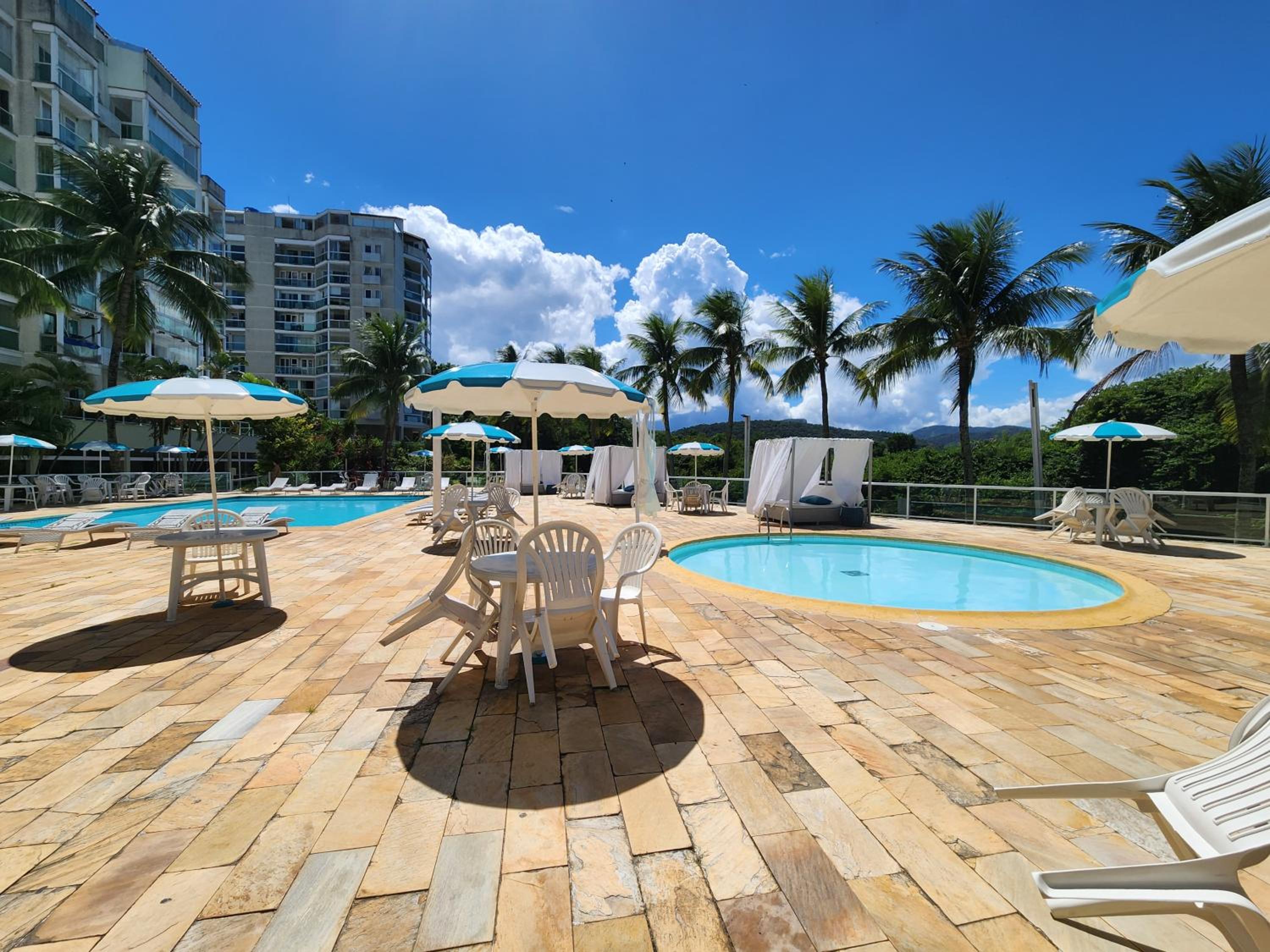 Apart Hotel Alecrim Praia de Camboinhas com Marina pe na areia