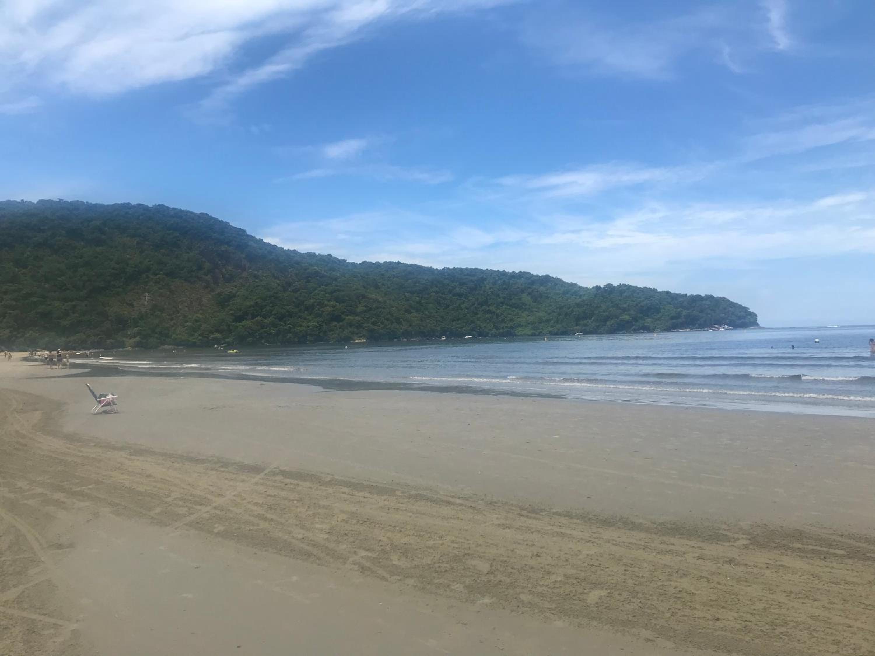 2 Quartos com Ar Condicionado e Varanda à 400m da Praia Maitinga - Estacionamento e Piscina - Wi-Fi 409 Mbps