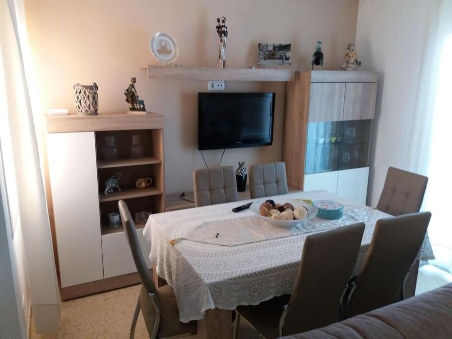 relax apartamento en Son Carrio — dining