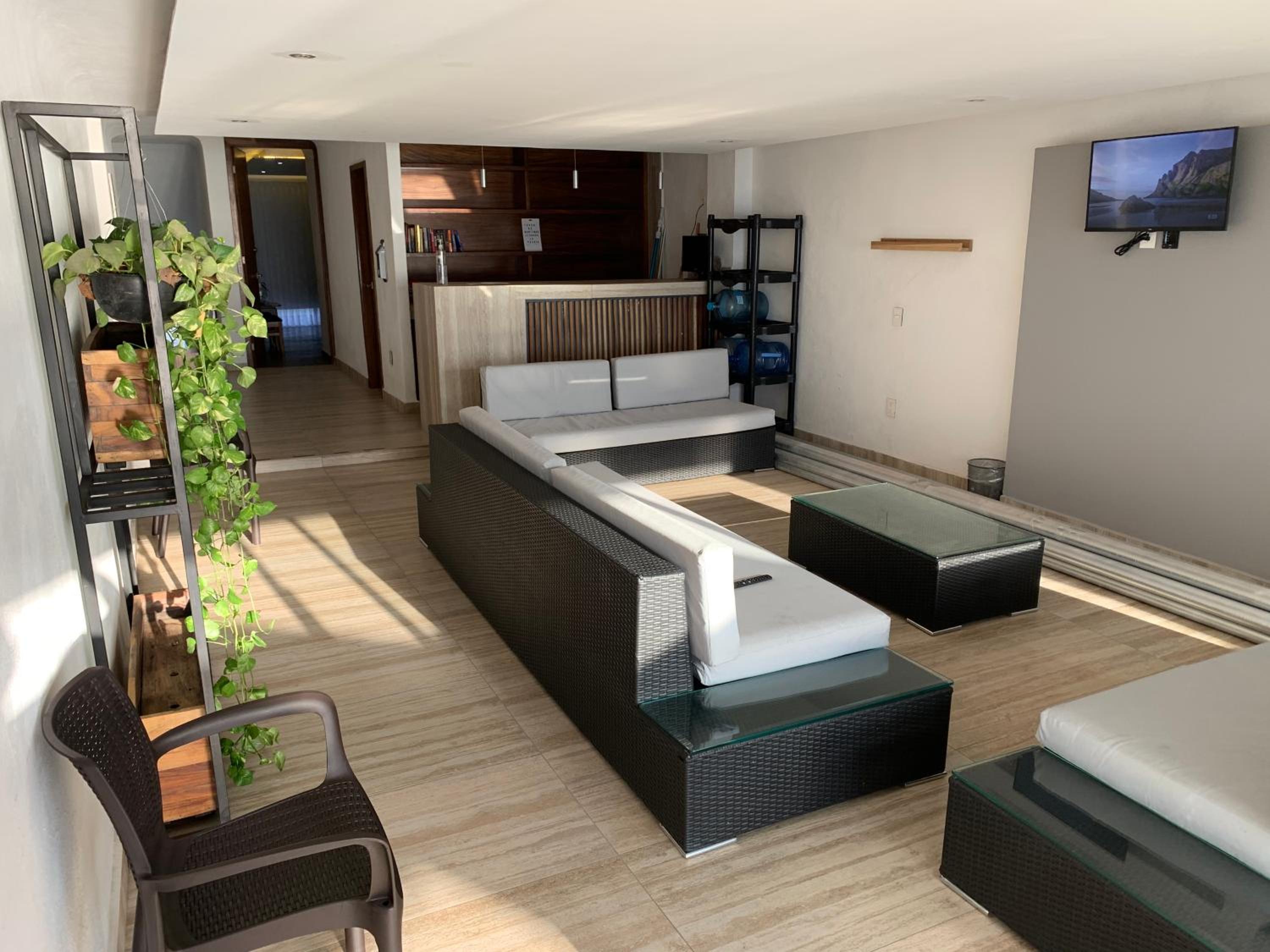 INCREIBLE DEPARTAMENTO A PIE DE PLAYA EN MANZANILLO, COMPLETAMENTE NUEVO