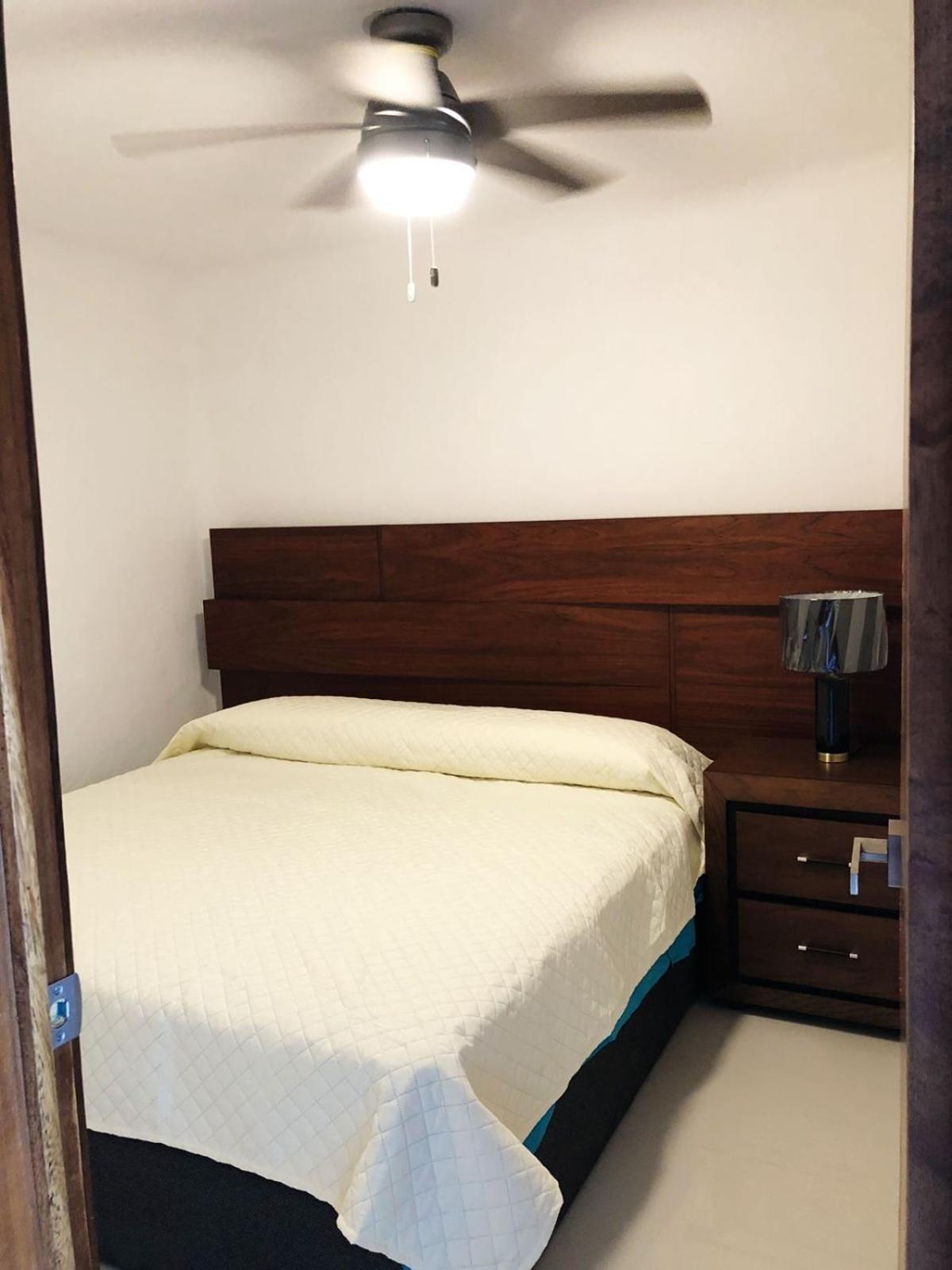 INCREIBLE DEPARTAMENTO A PIE DE PLAYA EN MANZANILLO, COMPLETAMENTE NUEVO