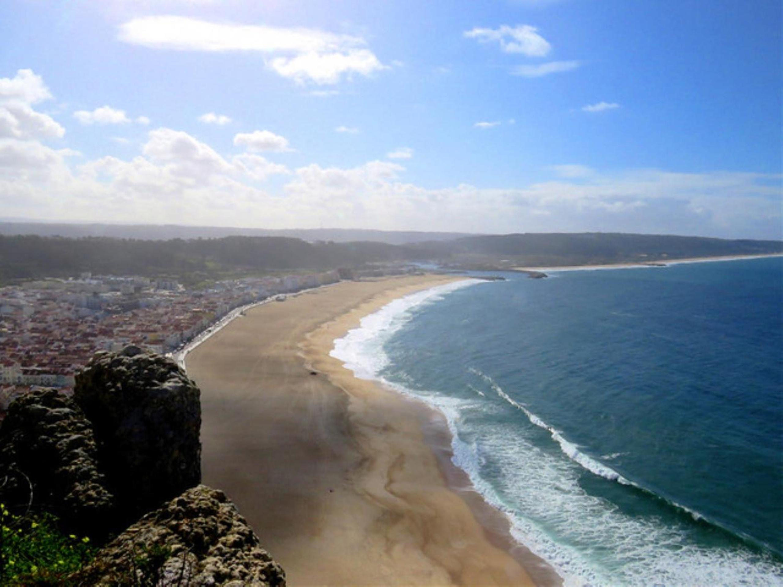 Light Wave Nazare Center 50m Beach view 5