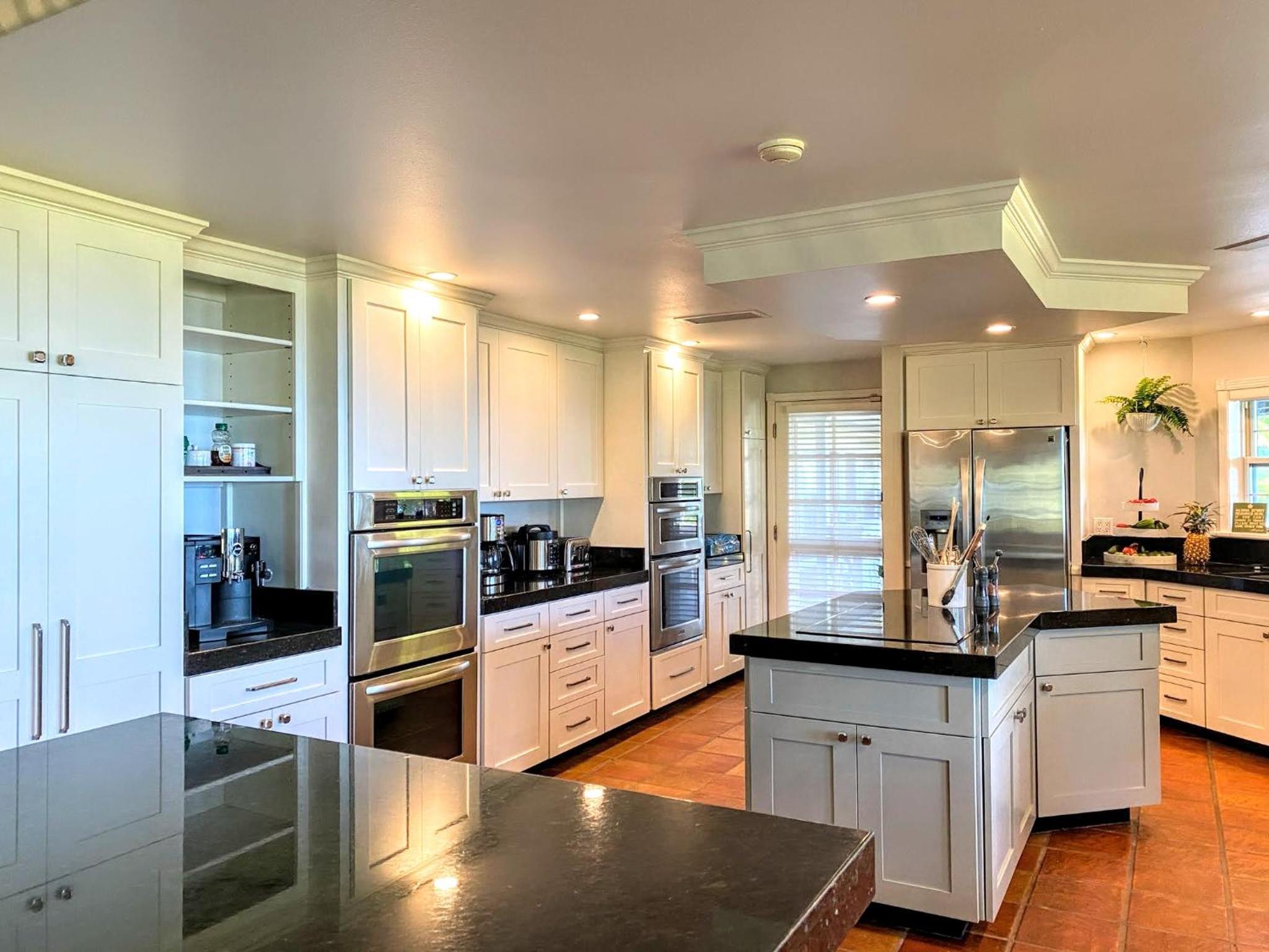 Ohia Kona Estates - An All Suites B&B