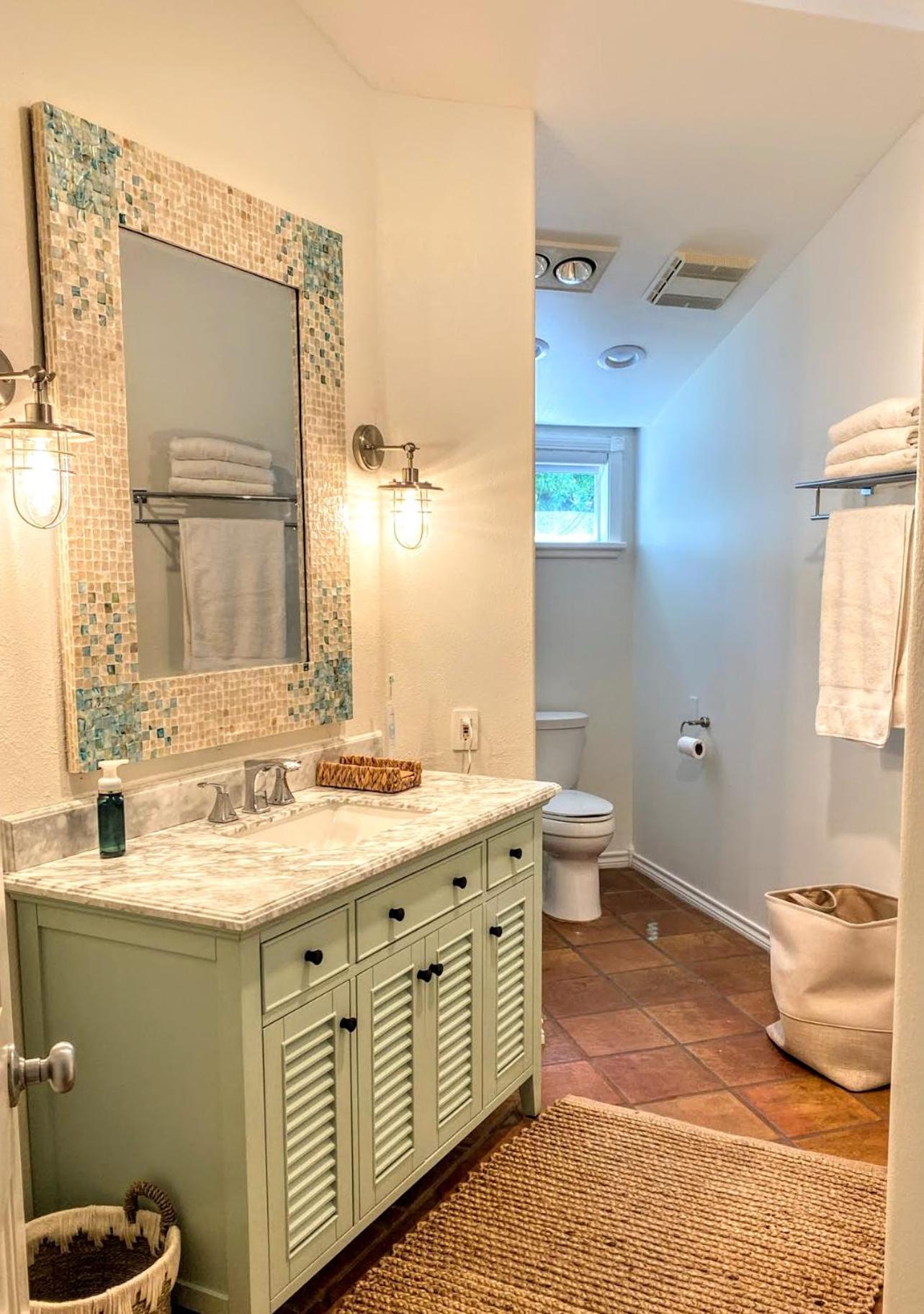 Ohia Kona Estates - An All Suites B&B