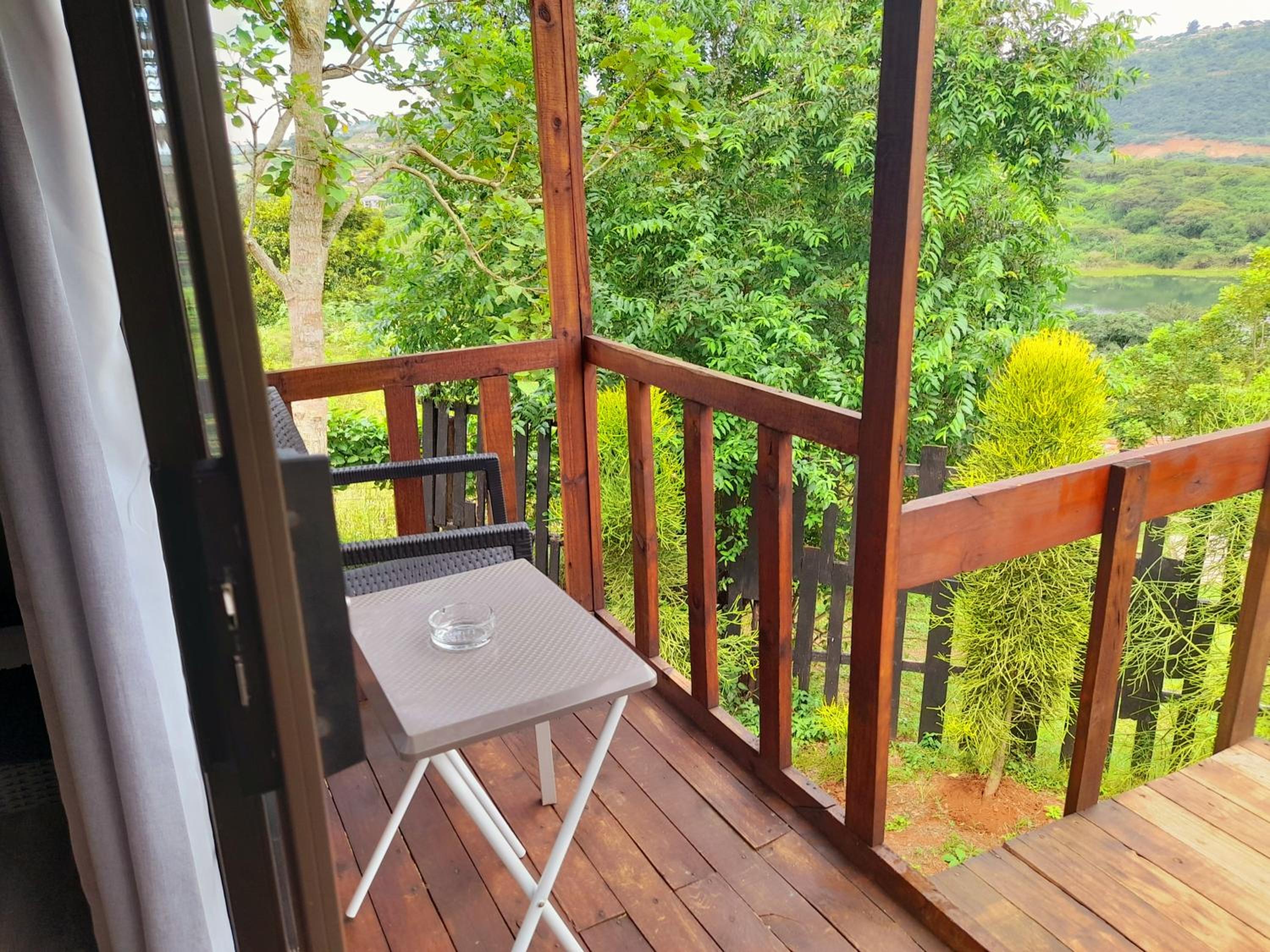 Entendeni Lodge SelfCatering view 5