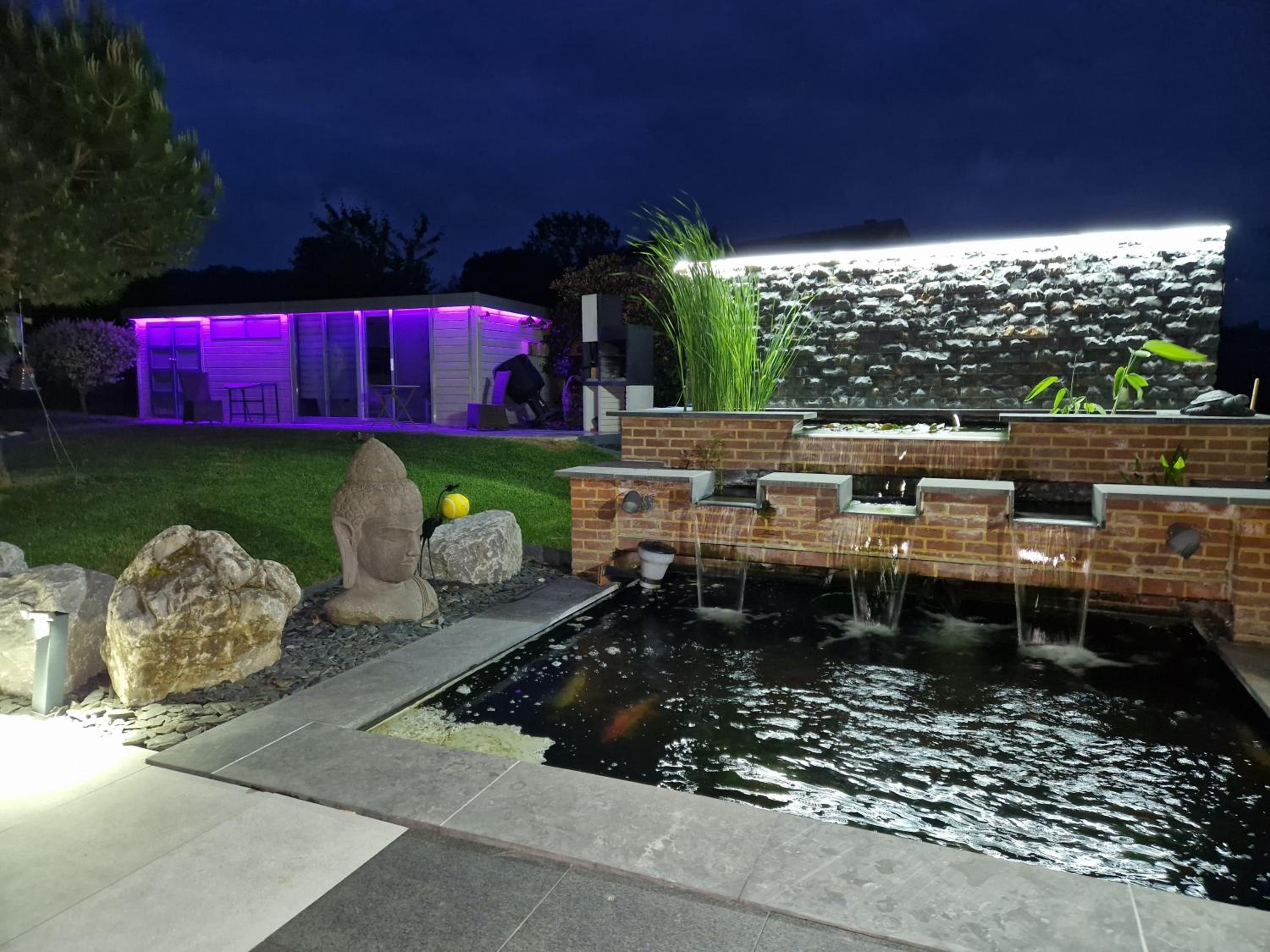 LA VILLA DE SENY , villa de charme avec jardin ,Piscine nature, jacuzzi , petanque, fitness, billard,ping pong,