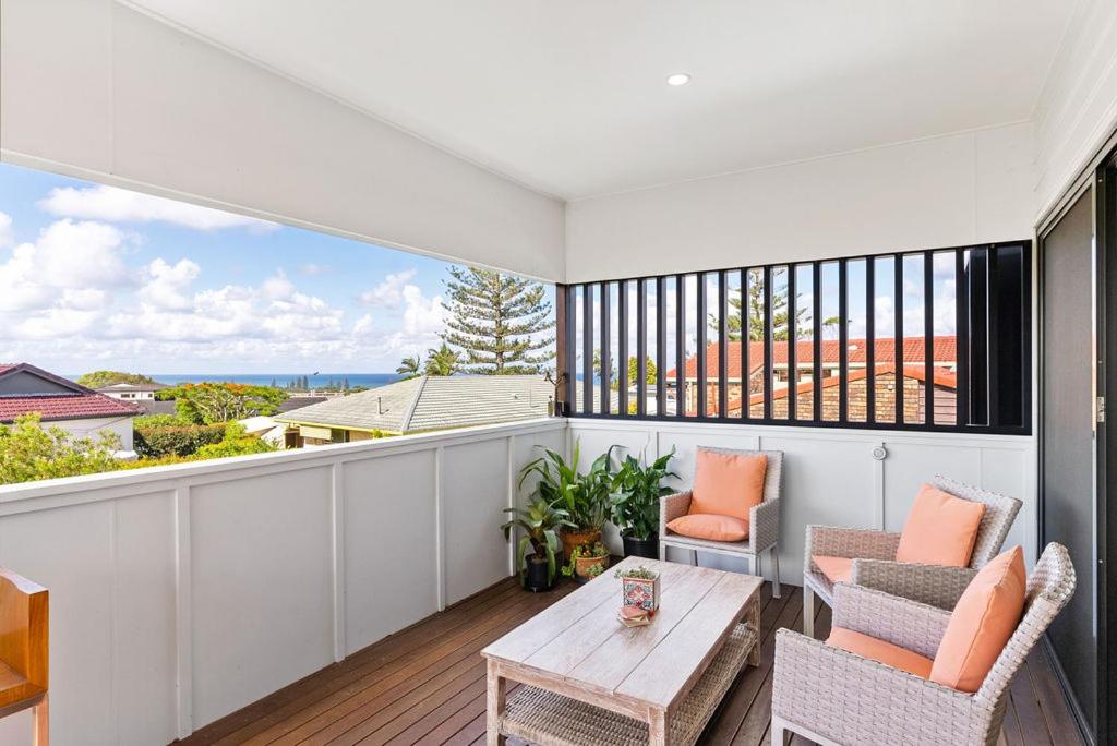 Treetops Ocean Vista Lalirra