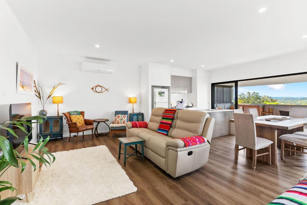Treetops Ocean Vista Lalirra