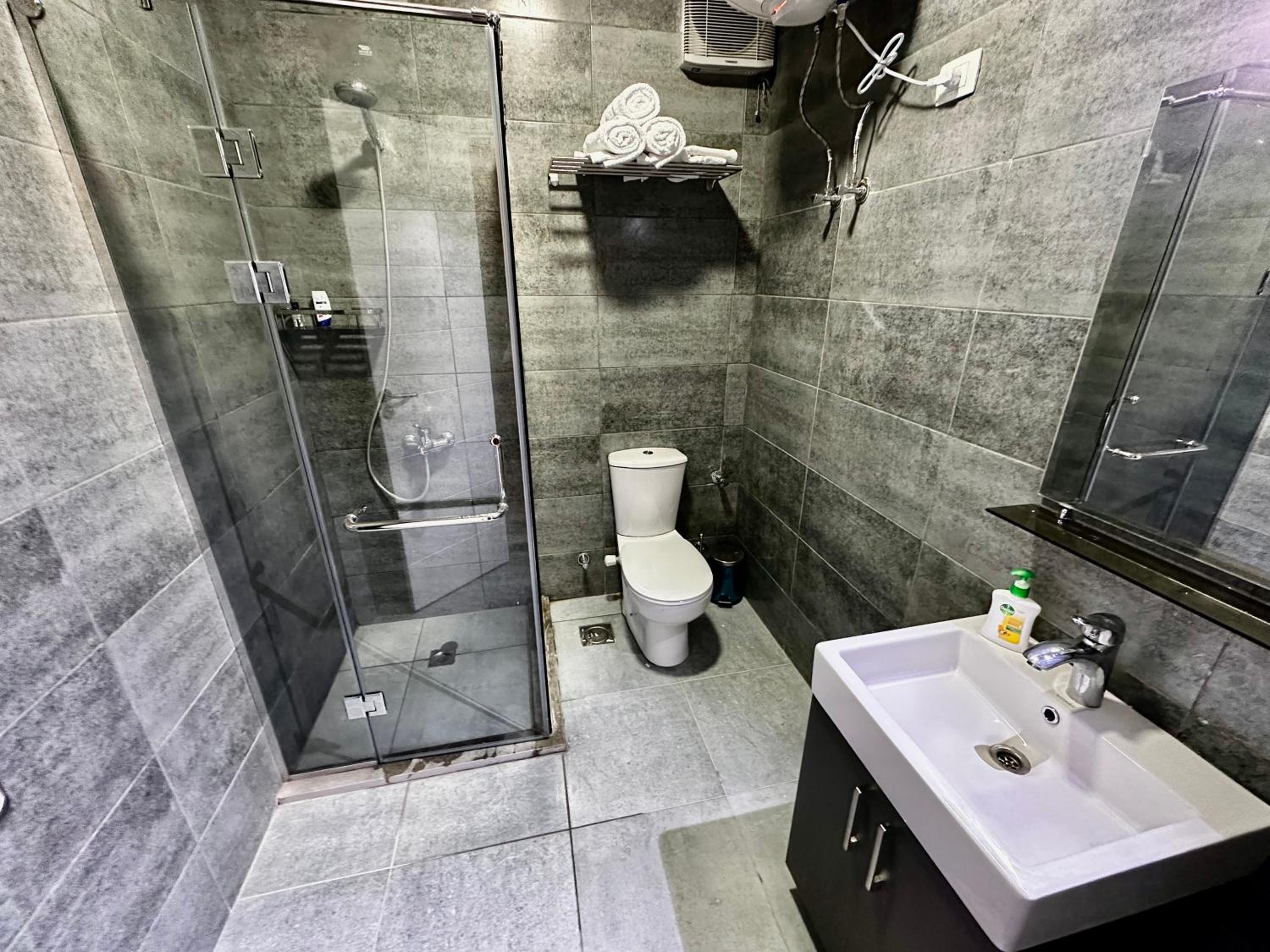Hurghada - Apartment - Sleeps 6 - Pool - Parking