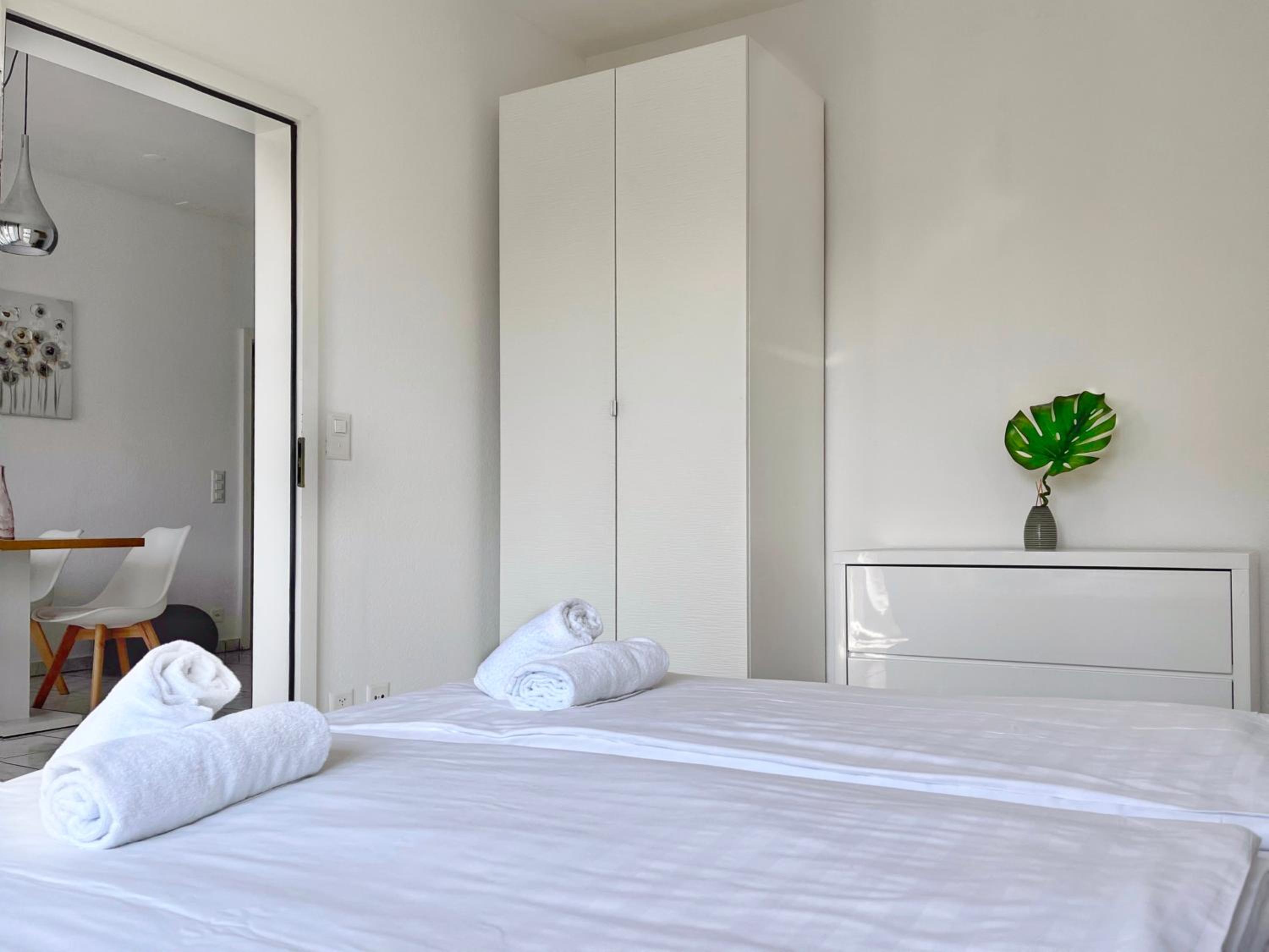 Bilocale con terrazzi Via Antonio Riva 3 by LR