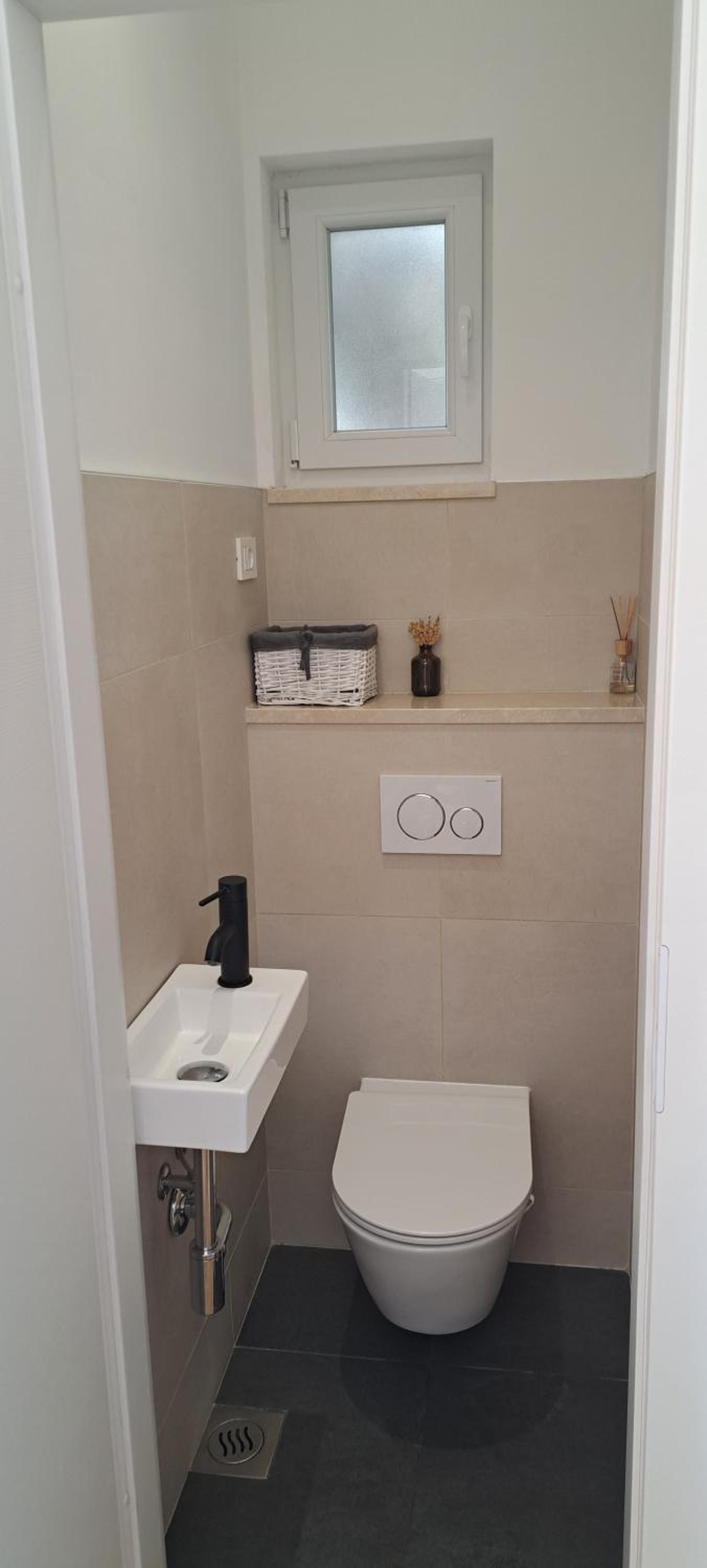 AMAI APARTMENT