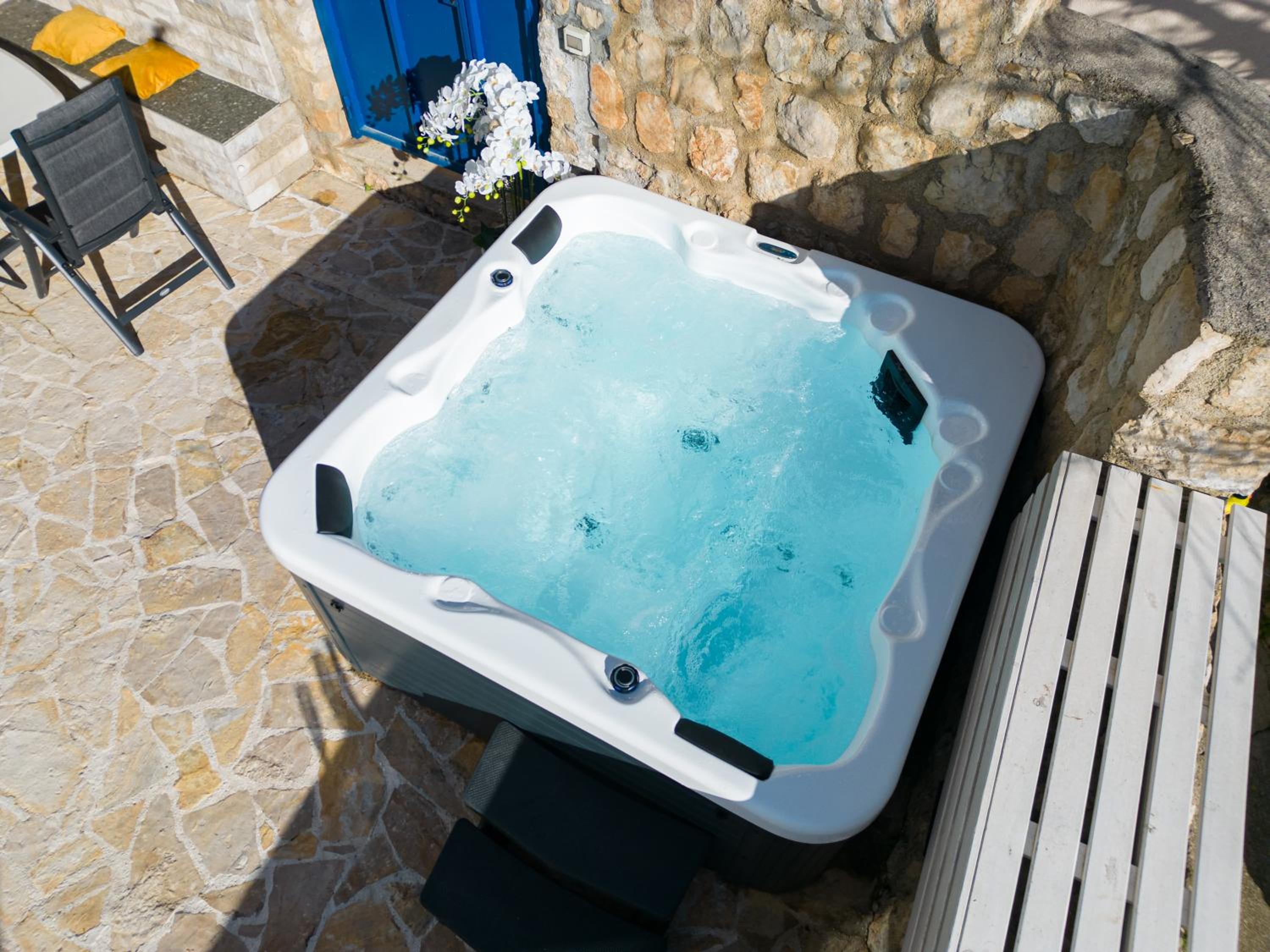 Insula Luxury Apartment