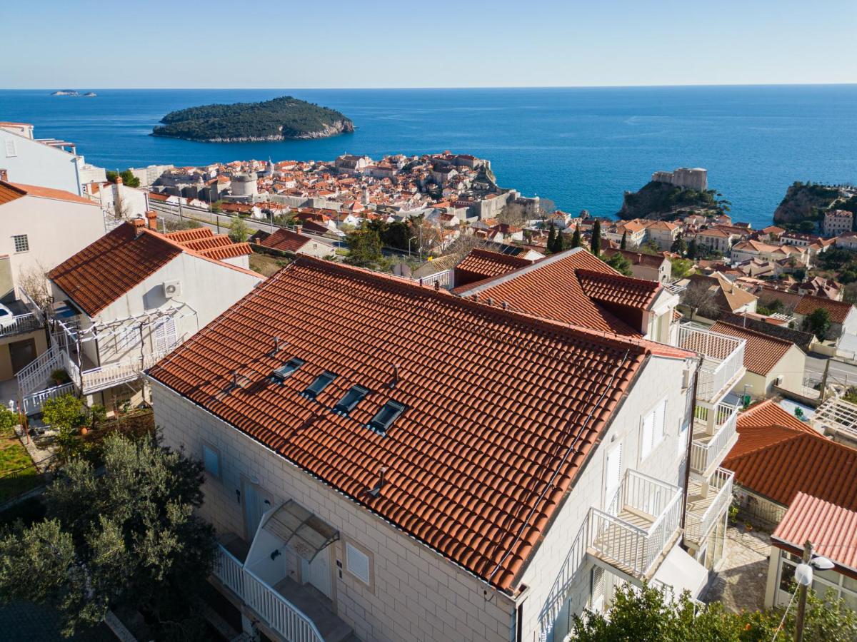 Insula Luxury Apartment