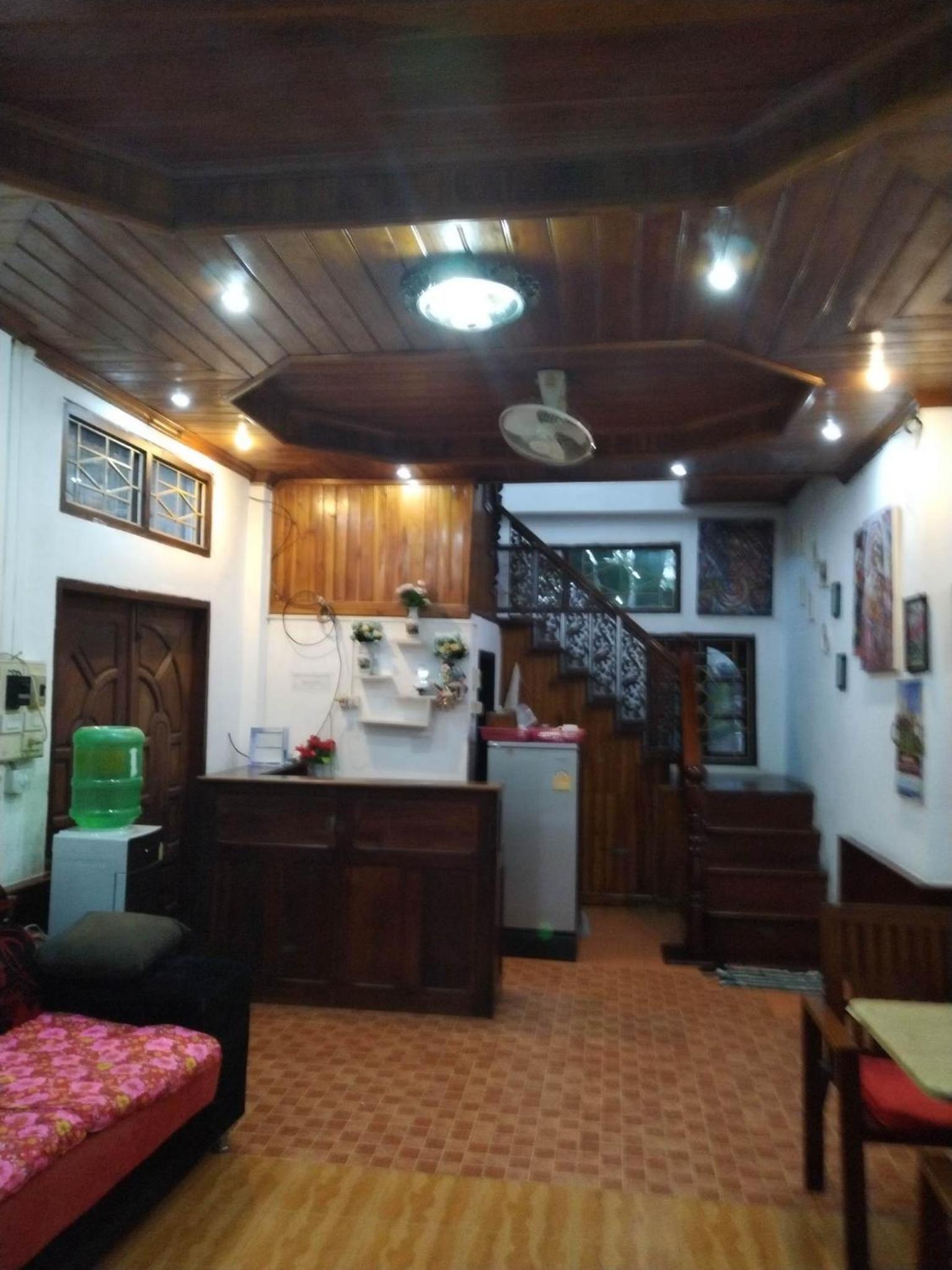 Phanh Tha Sone Guest House