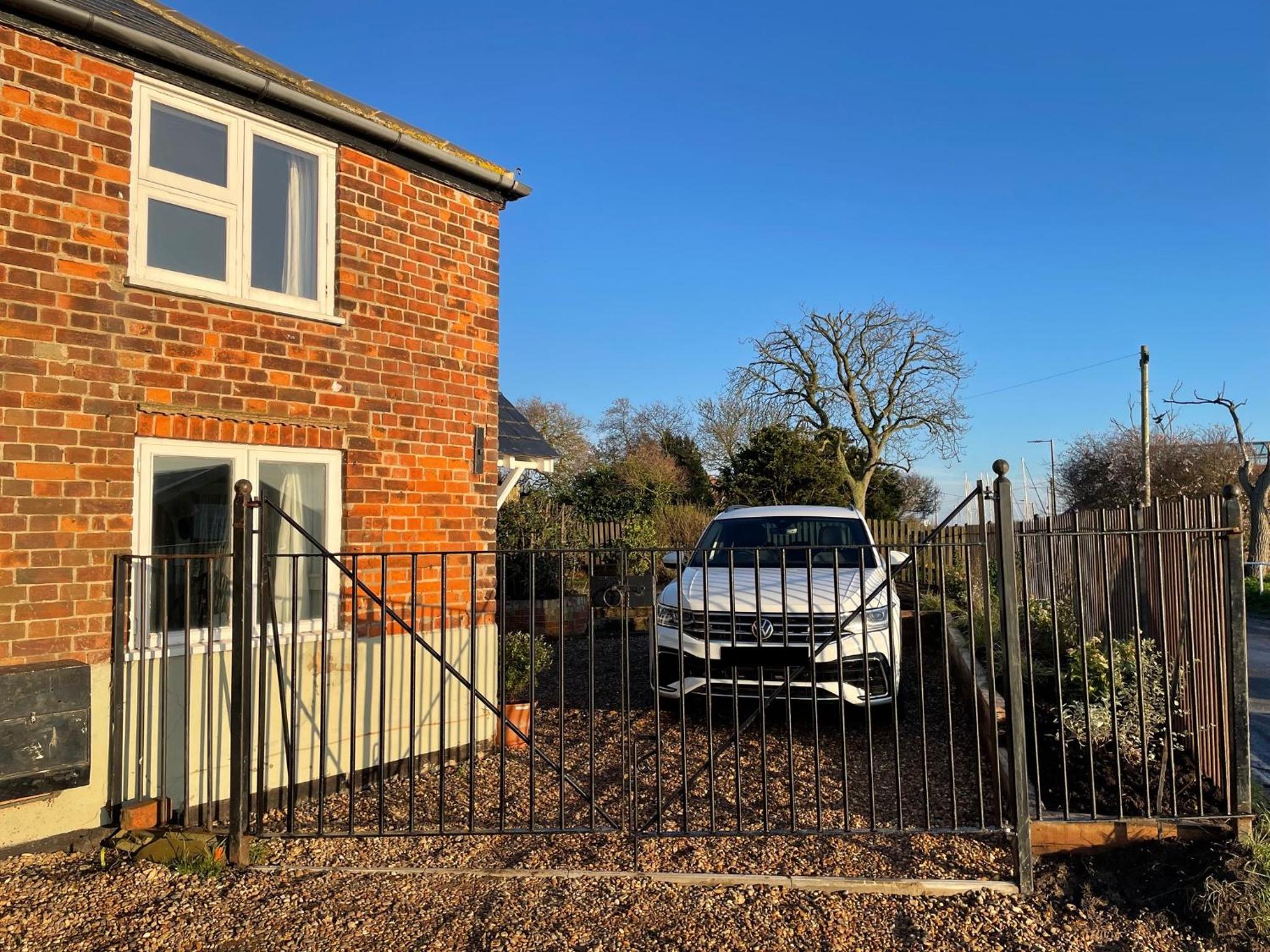 Cosy Coastal 2-Bedroom Cottage with Hot Tub and Log Burner view 4
