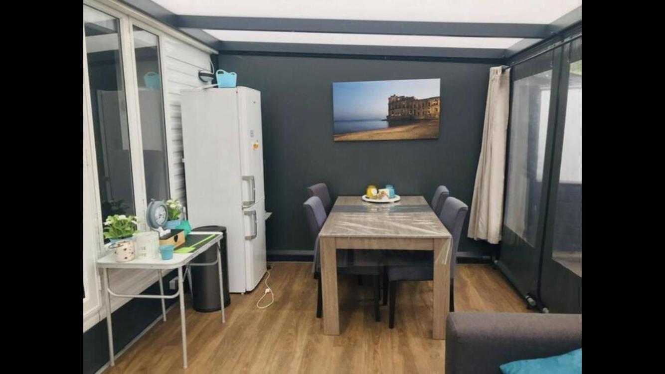 Chalet 4-6 personen op 5* camping Terspegelt view 2