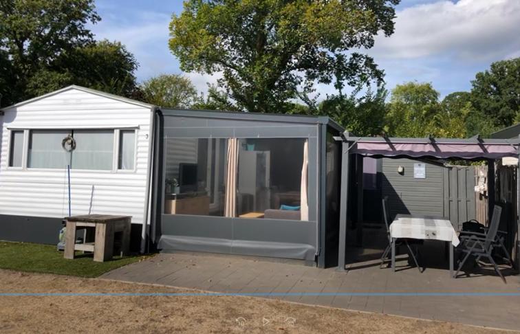 Chalet 4-6 personen op 5* camping Terspegelt view 3