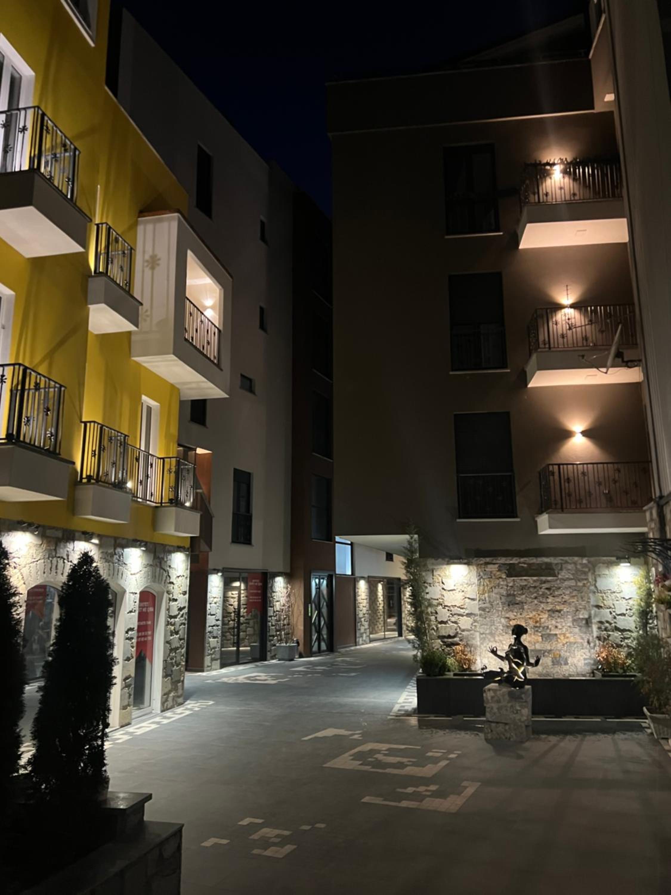 Alma Rose Apartment