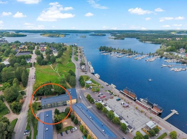 Saimaa Harbour apartment - AC, WiFi, Balcony & City Centre view 3