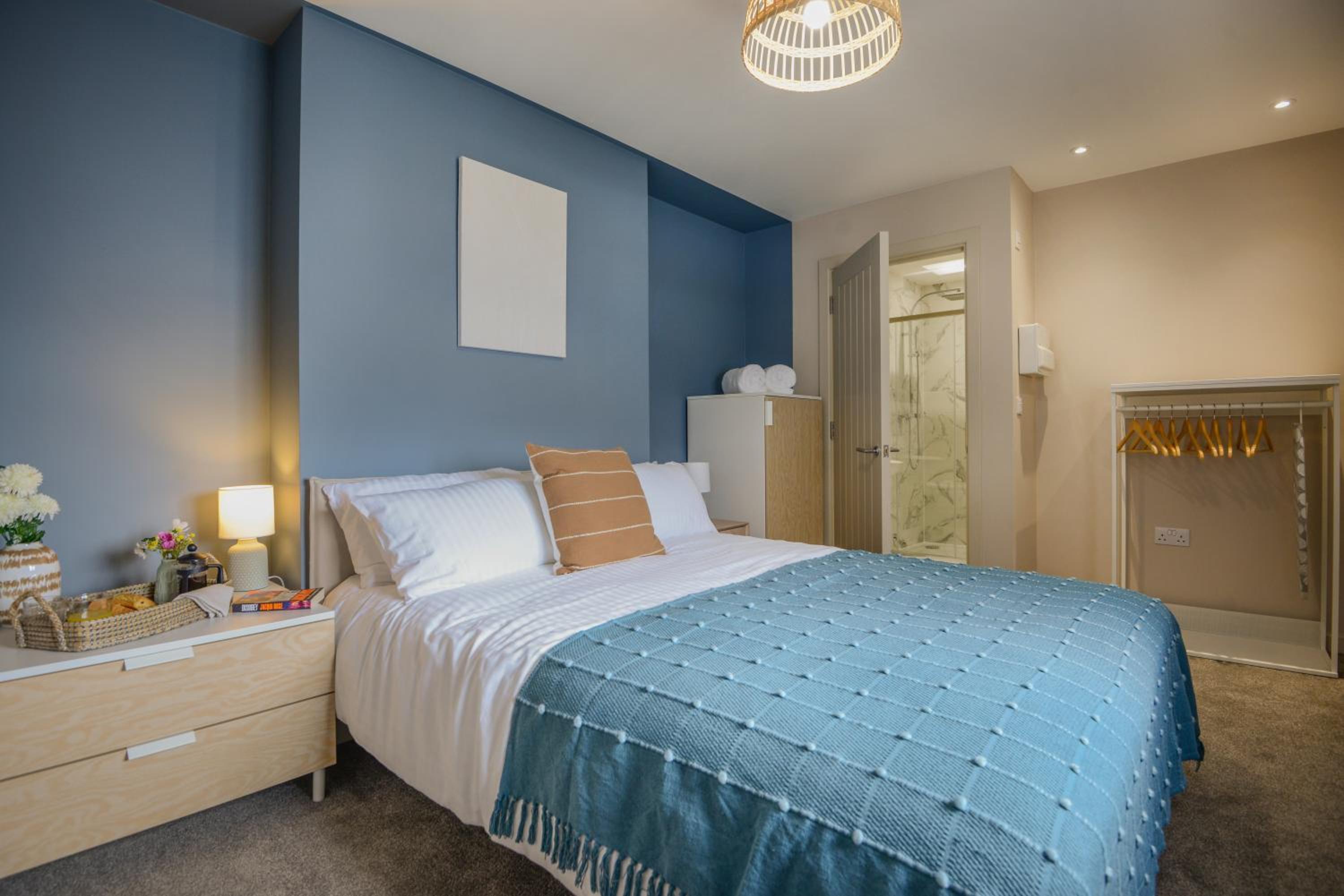 Apartment One - Private Car Park - King Bed - by Ocean City Retreats view 4