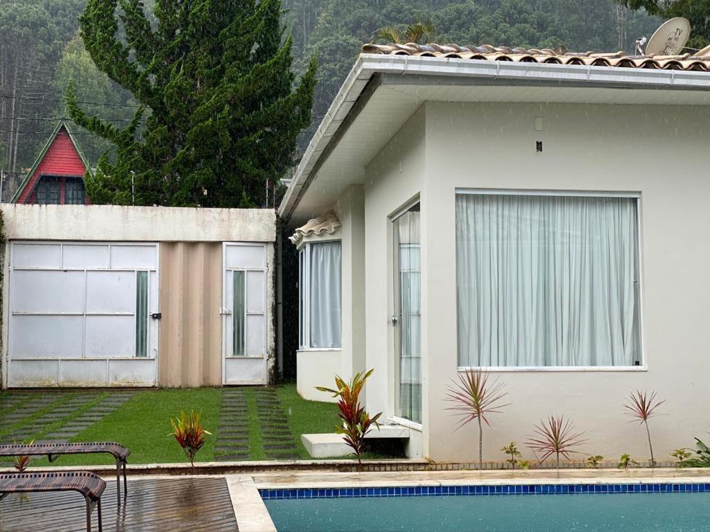 Casa para casal com piscina Alto Caparaó MG