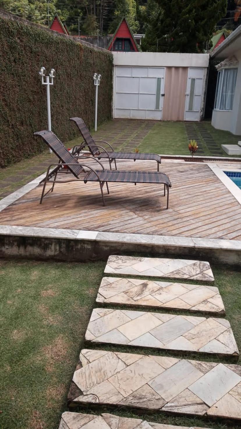 Casa para casal com piscina Alto Caparaó MG