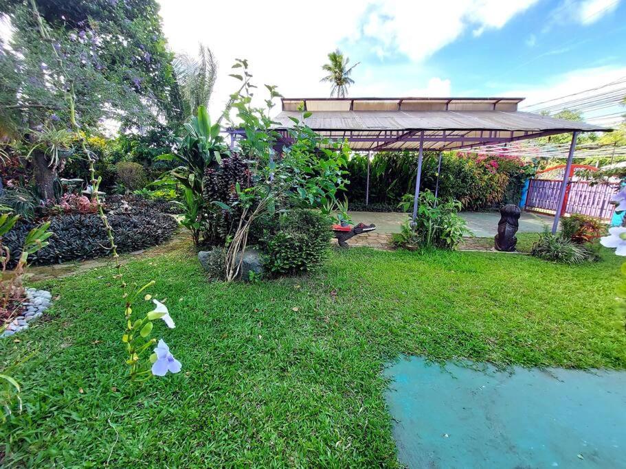 PROMO: Shabby Chic Countryhome with Huge Garden, Jacuzzi Pool, Mini Billiards, Video Karaoke view 2