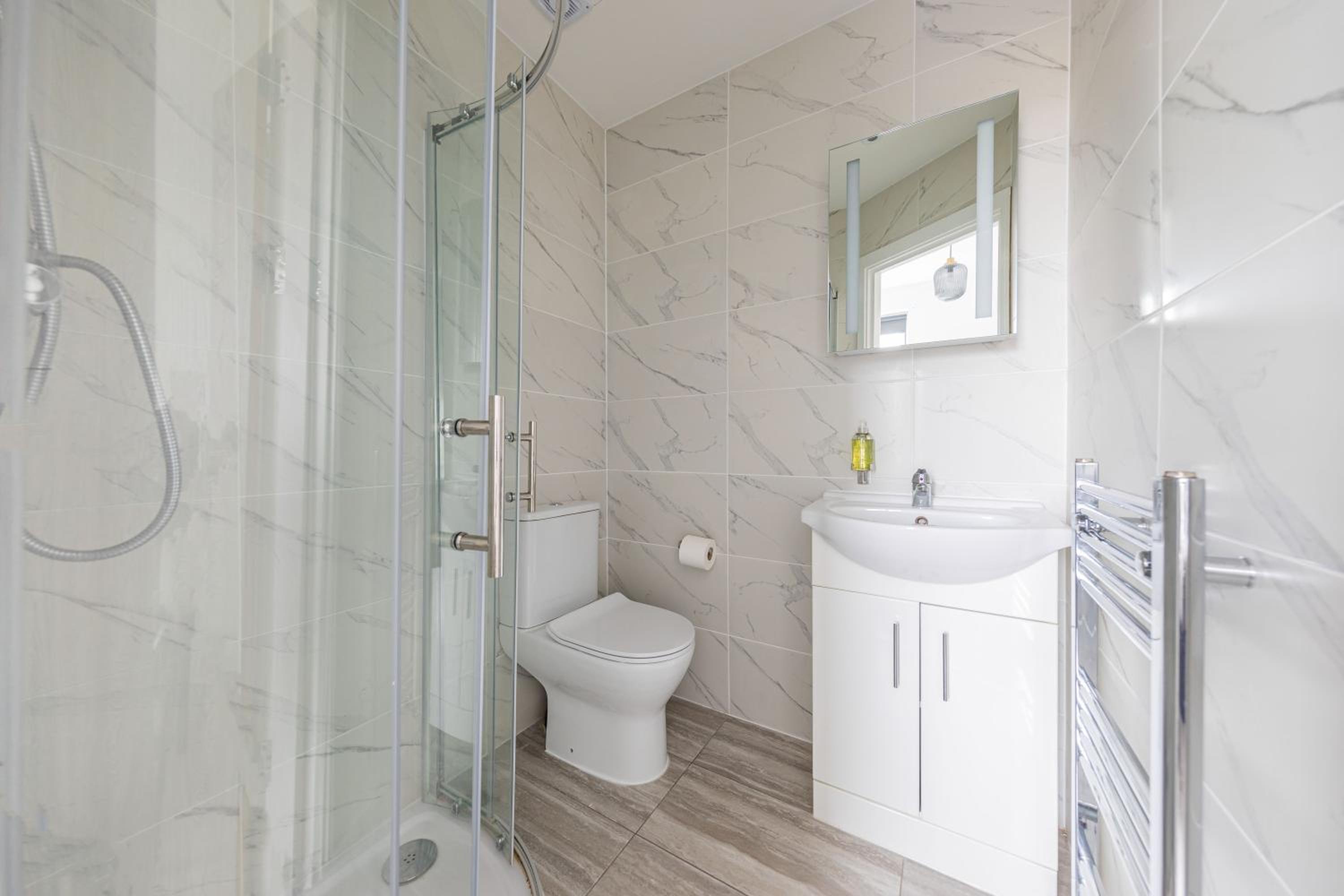 London Double Bedroom Hotel In Tufnell Park With WiFi