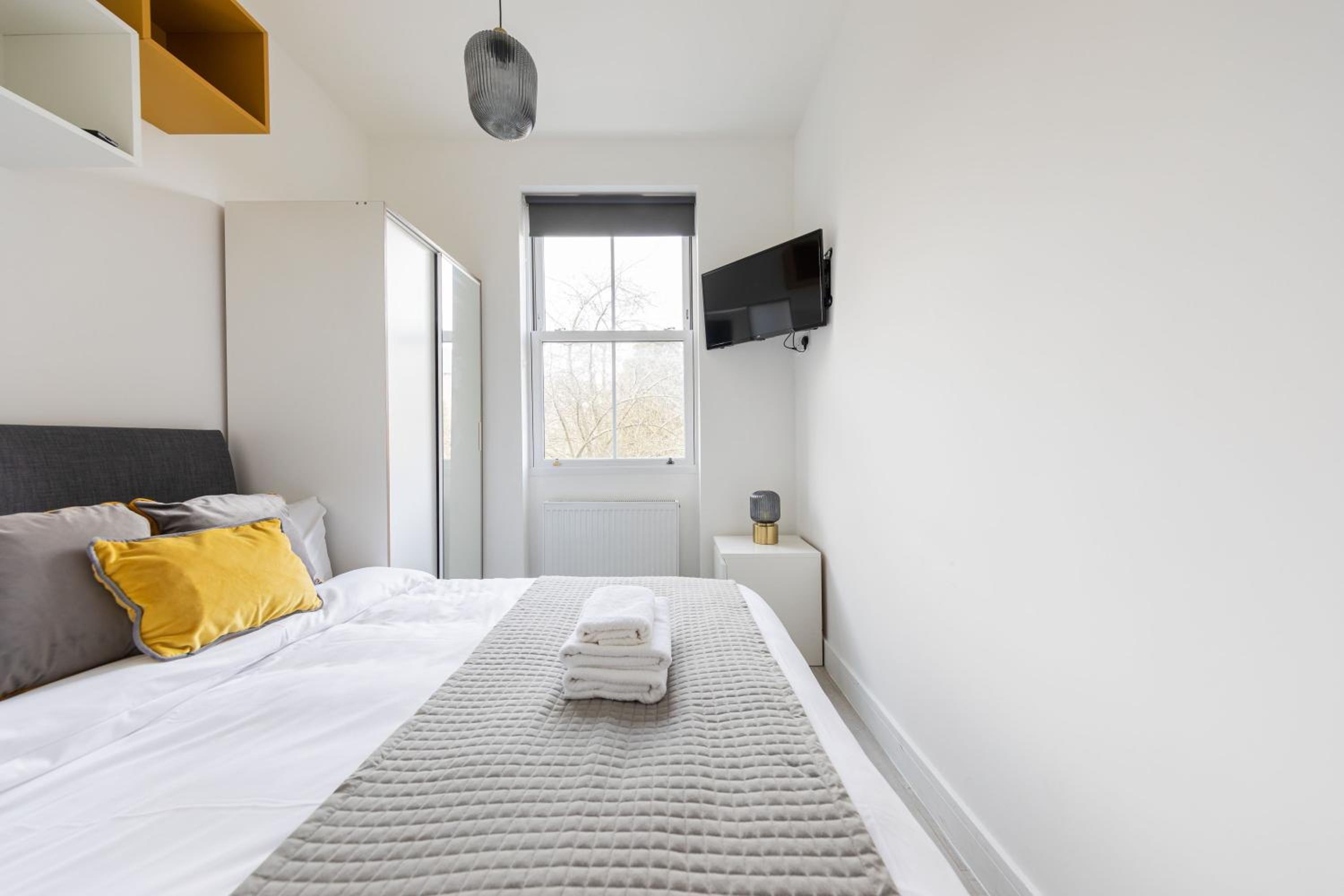 Cozy Ensuite Bedroom for Two near Tufnell Park