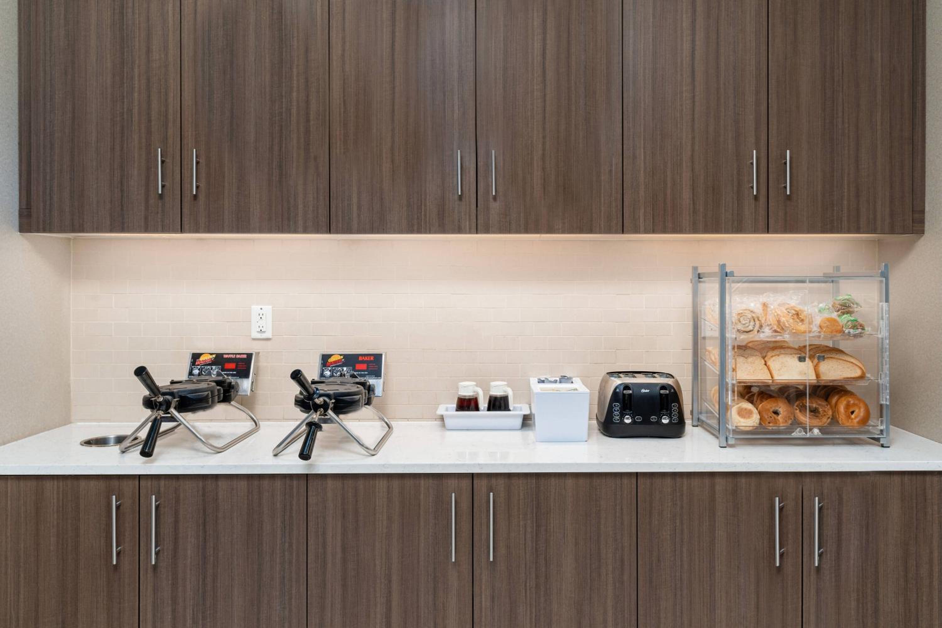 Forsyth Vacations - Residence Inn by Marriott Decatur Forsyth - Property Image 3