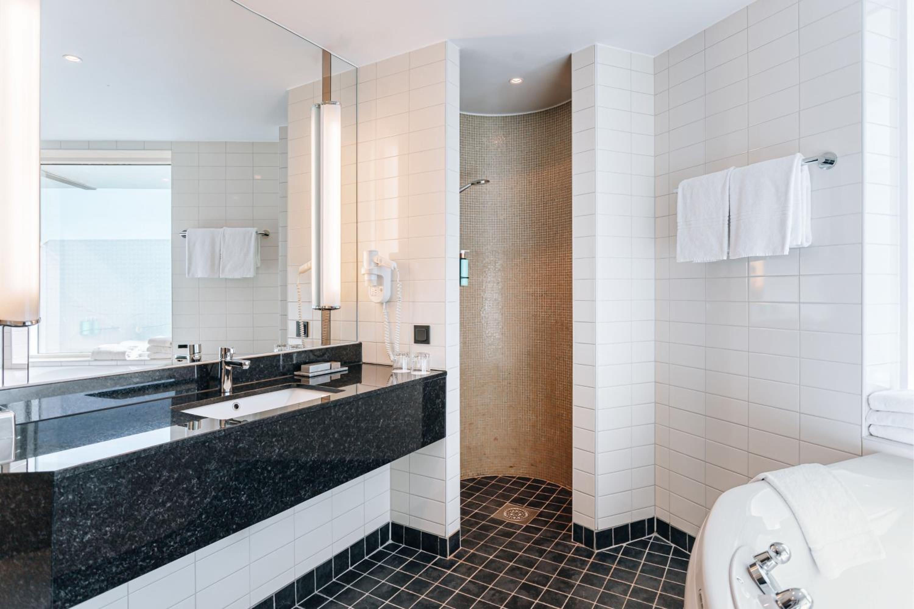 Stockholm Vacations - Courtyard by Marriott Stockholm Kungsholmen - Property Image 36