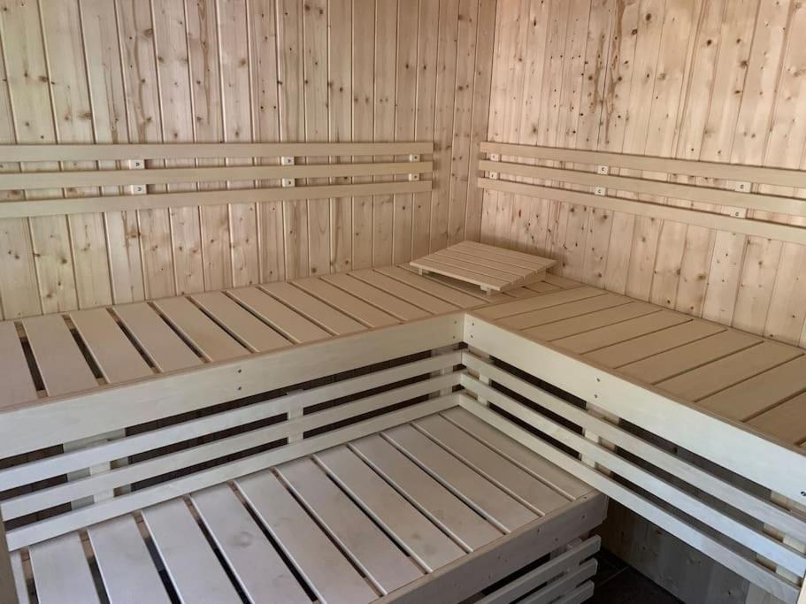 Wellness & Wirlpool-Oase am Wald - Waldferienhaus Dunja in Oybin
