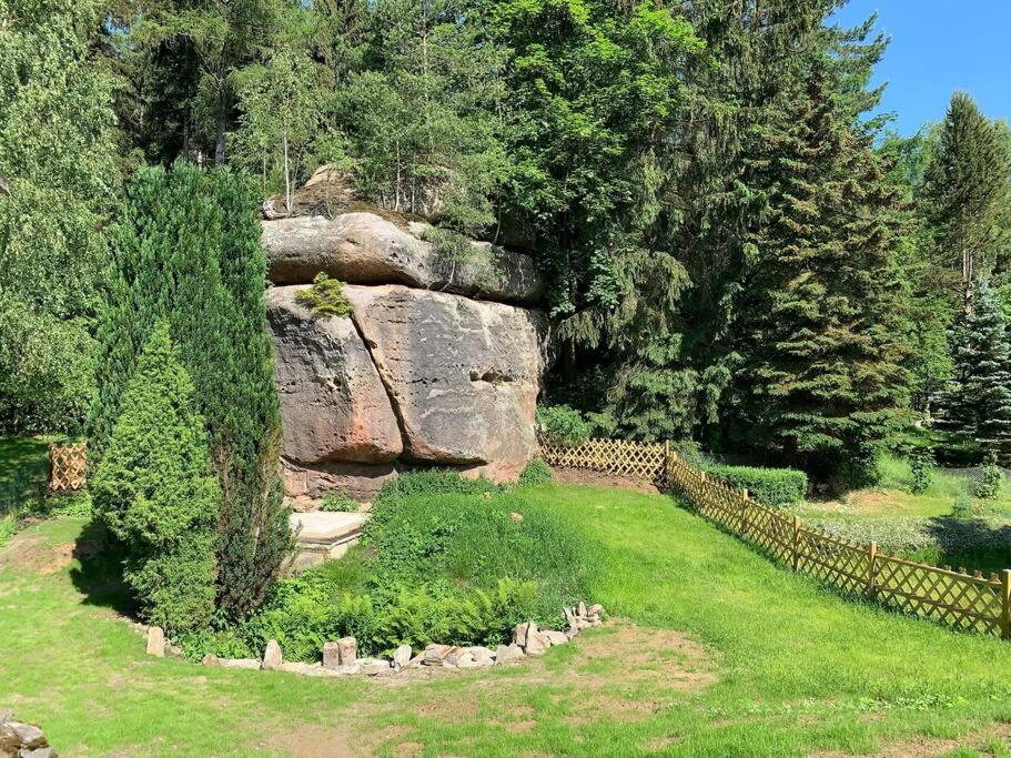 Wellness & Wirlpool-Oase am Wald - Waldferienhaus Dunja in Oybin