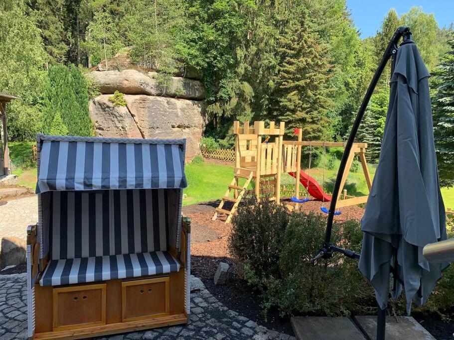 Wellness & Wirlpool-Oase am Wald - Waldferienhaus Dunja in Oybin