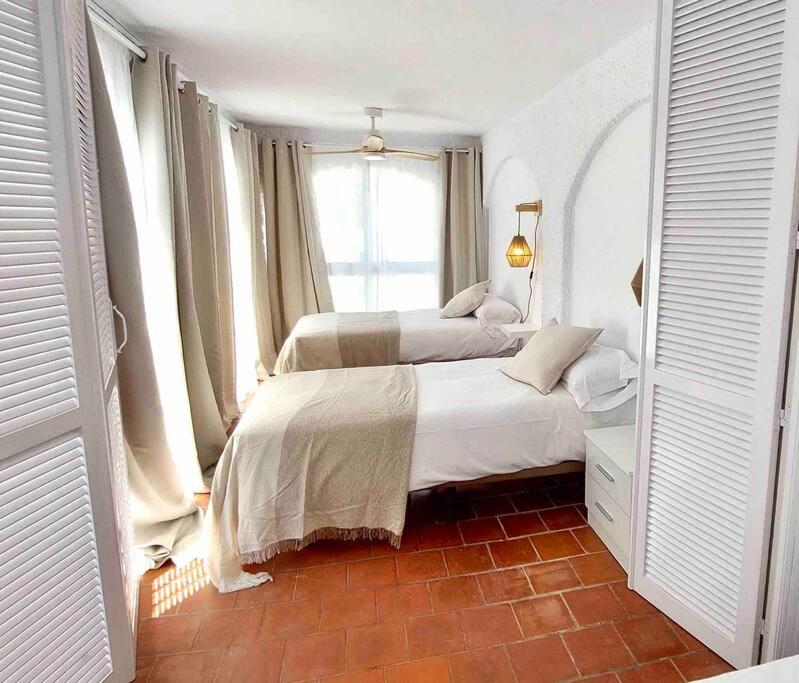 Caleta Beach House Villa Beatriz Sinese Design
